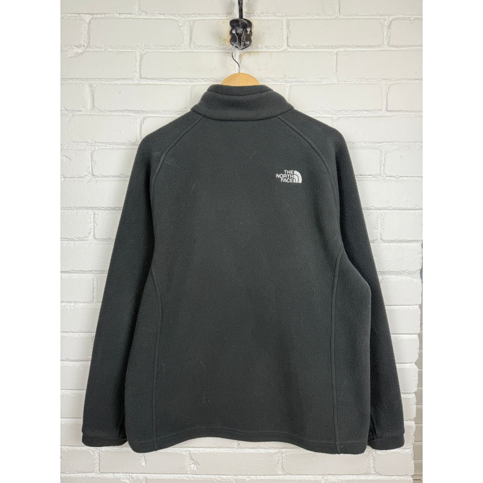 Vintage Vintage The North Face TNF Embroidered Fleece Sweater L Size US L / EU 52-54 / 3 - 2 Thumbnail