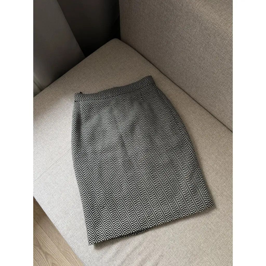 Dolce & Gabbana D&G Black White Herringbone Blazer & Pencil Skirt Set IT44 Size 30" / US 8 / IT 44 - 8 Thumbnail