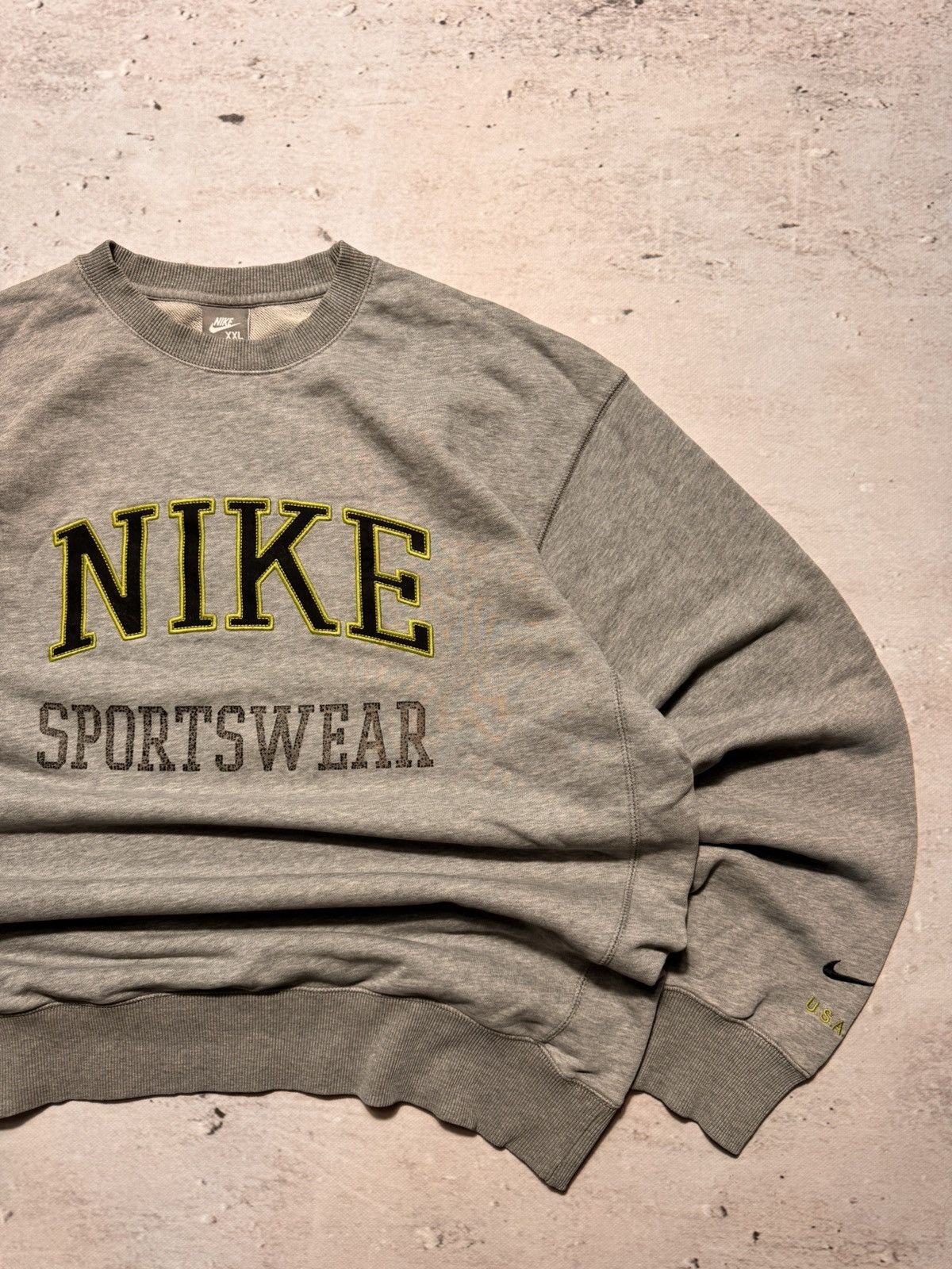 Nike × Vintage NIKE VINTAGE CENTER LOGO OVERSIZE BOXY SWEATSHIRT Size US XL / EU 56 / 4 - 3 Thumbnail