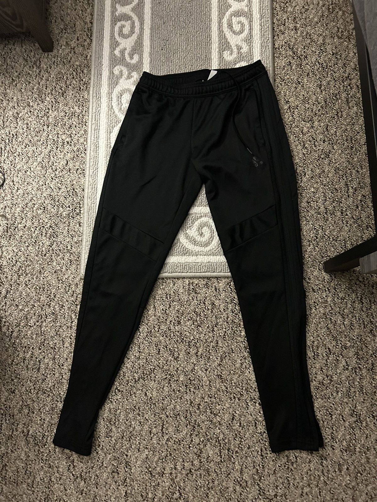 Adidas Adidas joggers Size 29" - 1 Thumbnail
