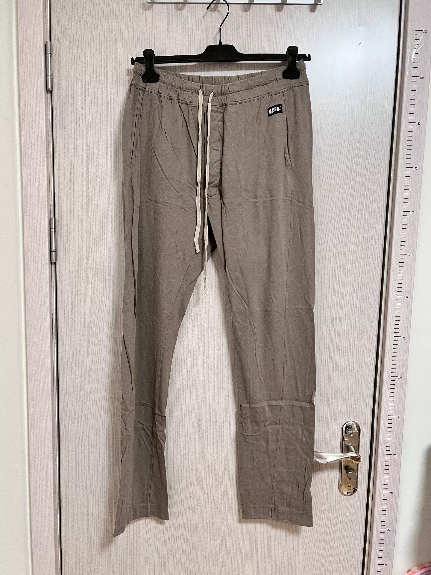 Rick Owens Rick Owens Casual Trousers in Gray Size US 26 / EU 42 - 1 Thumbnail