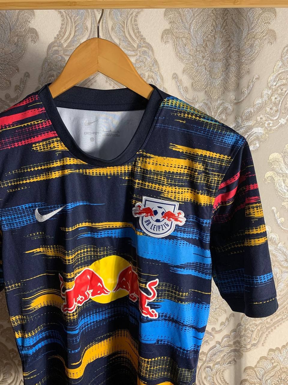 Vintage VERY RARE NIKE FC RB LEIPZIG GERMANY SOCCER JERSEY Y2K 90s Size US M / EU 48-50 / 2 - 2 Thumbnail