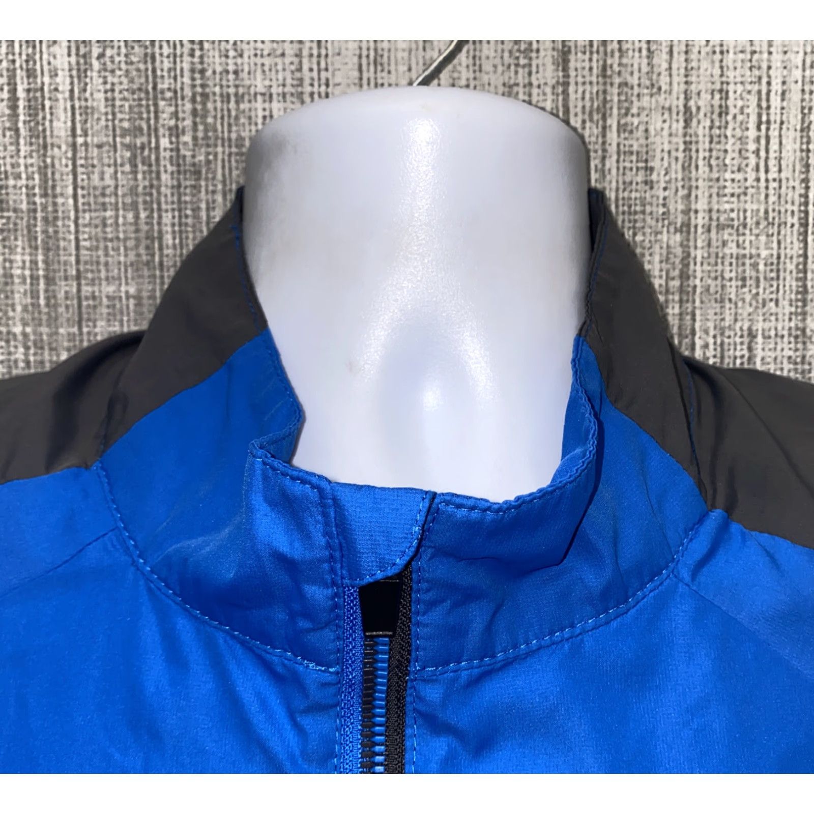 Vintage Sun Mountain Mens Blue/Gray Polyester 1/2 Zip Pullover Golf Jacket Size L Size US L / EU 52-54 / 3 - 3 Thumbnail