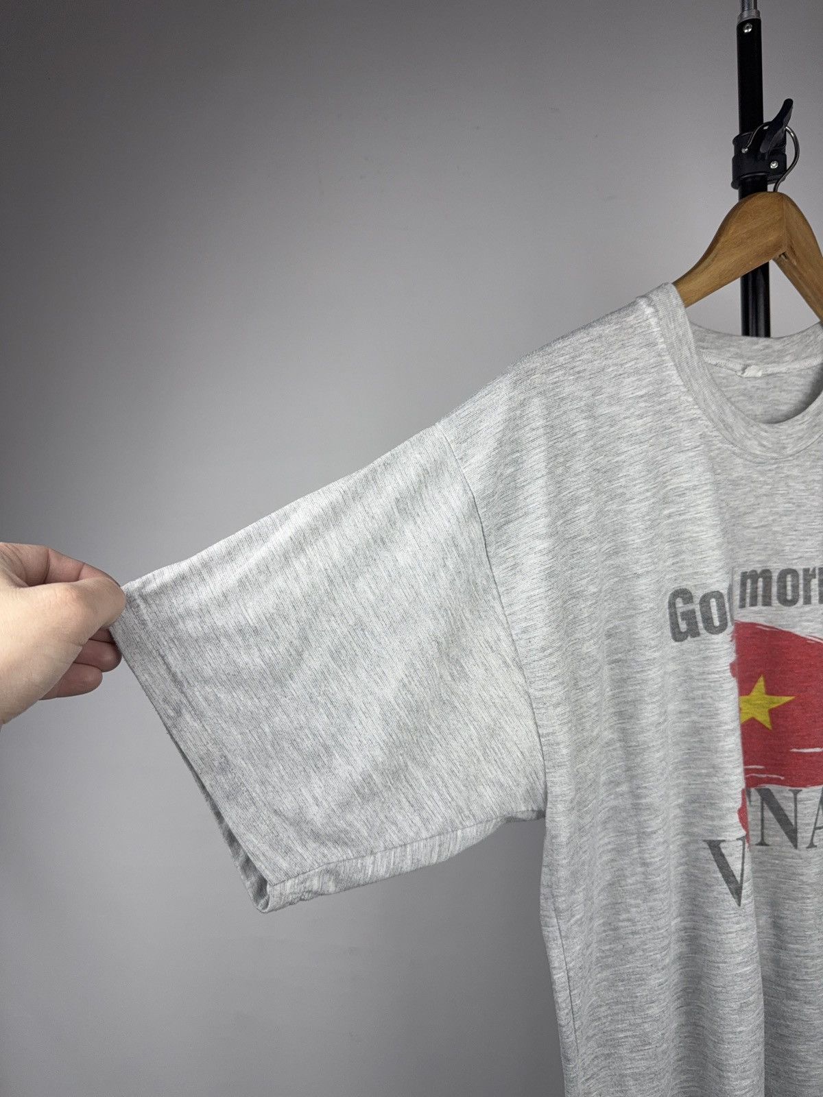 Vintage 90s Retro Good Morning Vietnam Flag Graphic Vintage T-Shirt Size US L / EU 52-54 / 3 - 6 Thumbnail