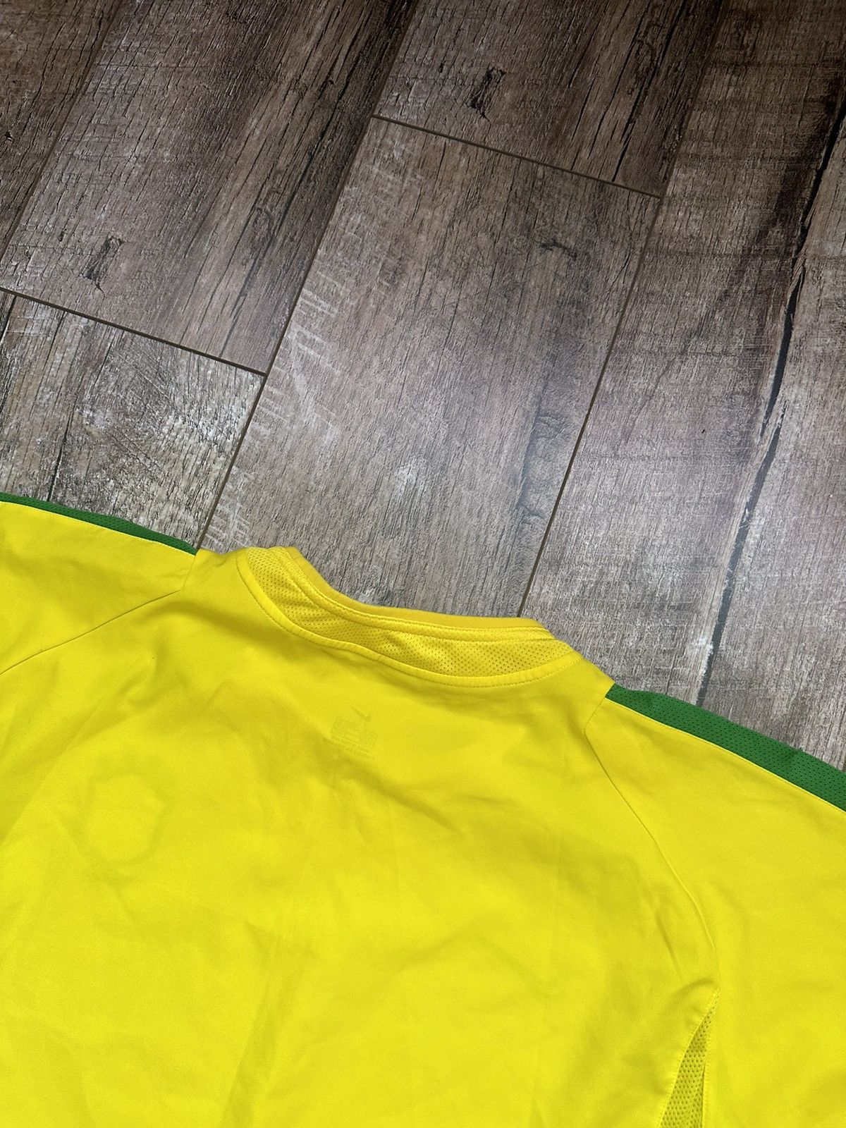 Nike 2002 Nike Brazil World Cup Home Soccer Jersey Size US XL / EU 56 / 4 - 19 Thumbnail