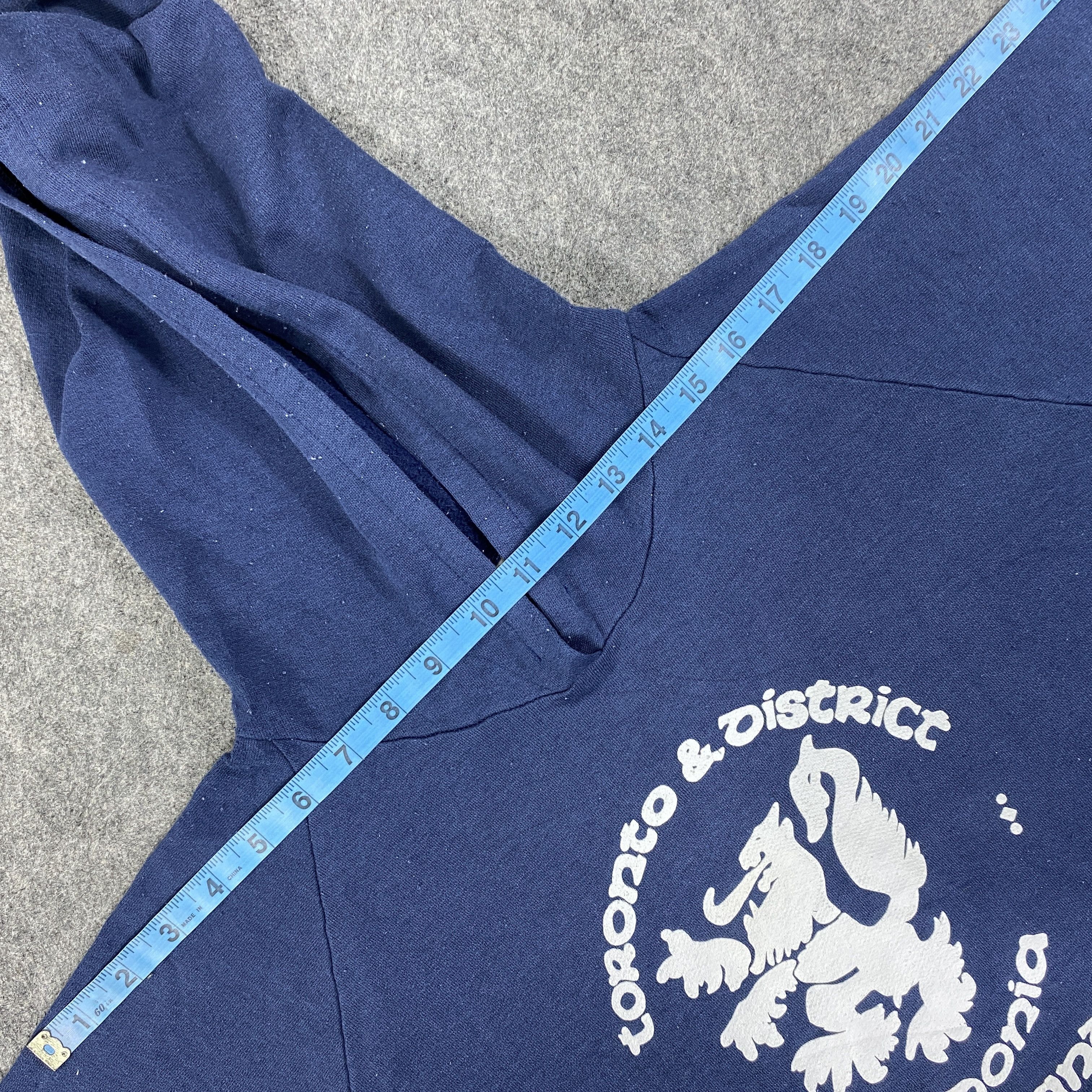 Japanese Brand Vintage Toronto Hoodie - SW110 Size US M / EU 48-50 / 2 - 3 Thumbnail