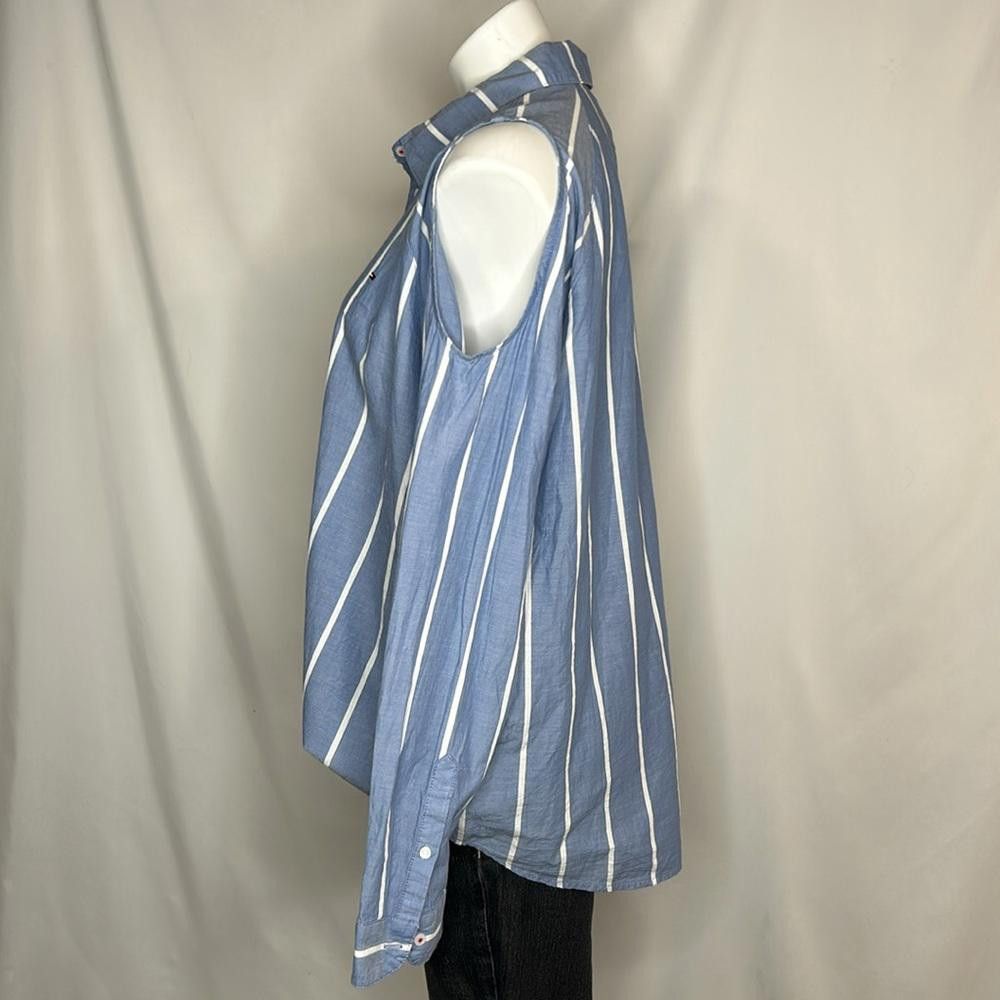 Tommy Hilfiger Tommy Cold Shoulder Stripe Chambray Button Down, XXL Size XXL / US 16-18 / IT 52-54 - 2 Thumbnail