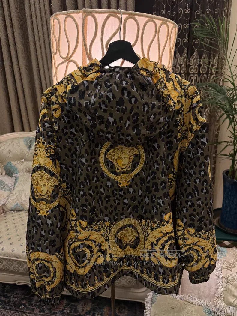 Versace Versace Main line sunscreen jacket Size US XS / EU 42 / 0 - 4 Thumbnail