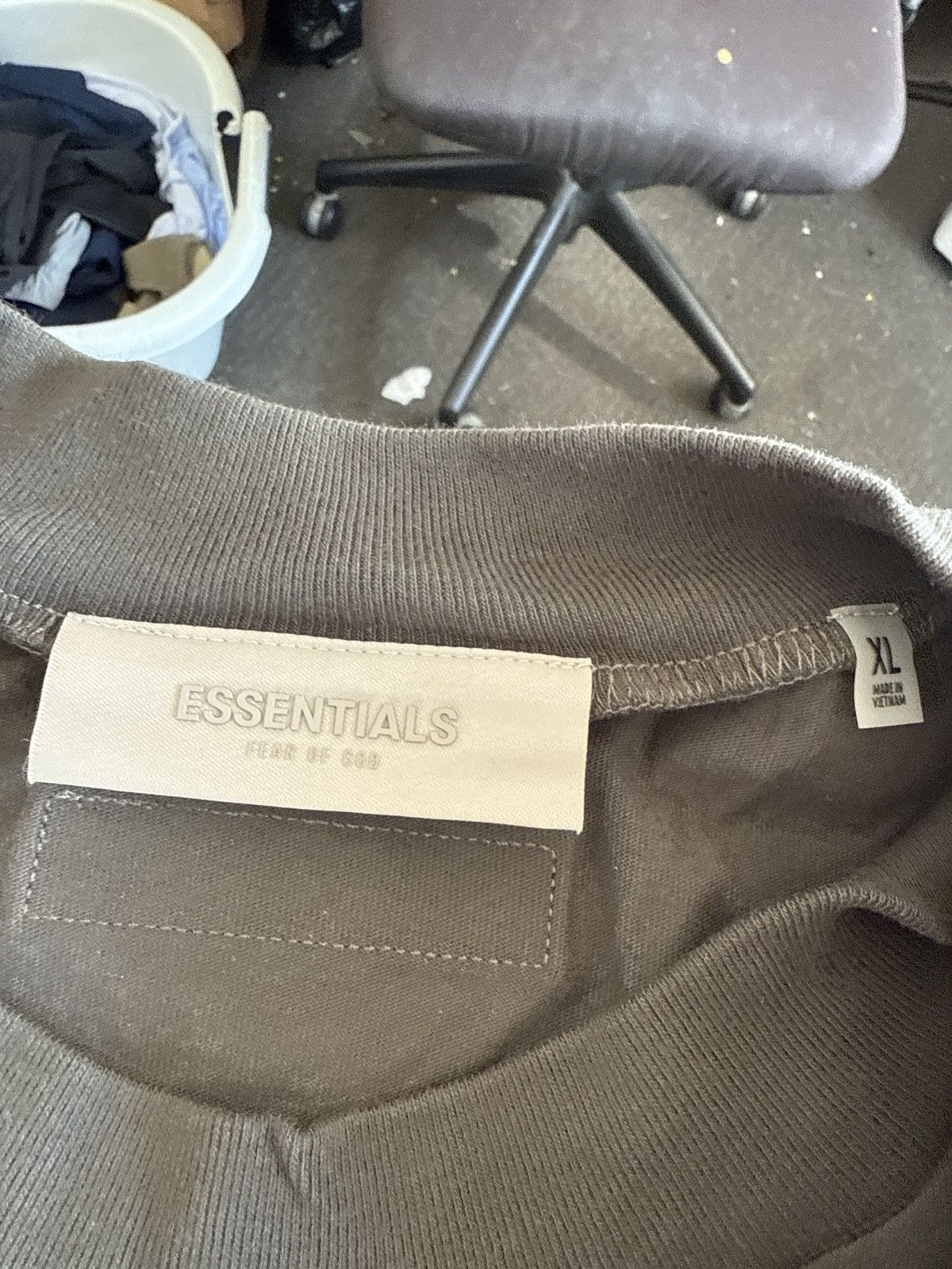 Essentials Charcoal XL essentials shirt w/bag Size US XL / EU 56 / 4 - 4 Thumbnail