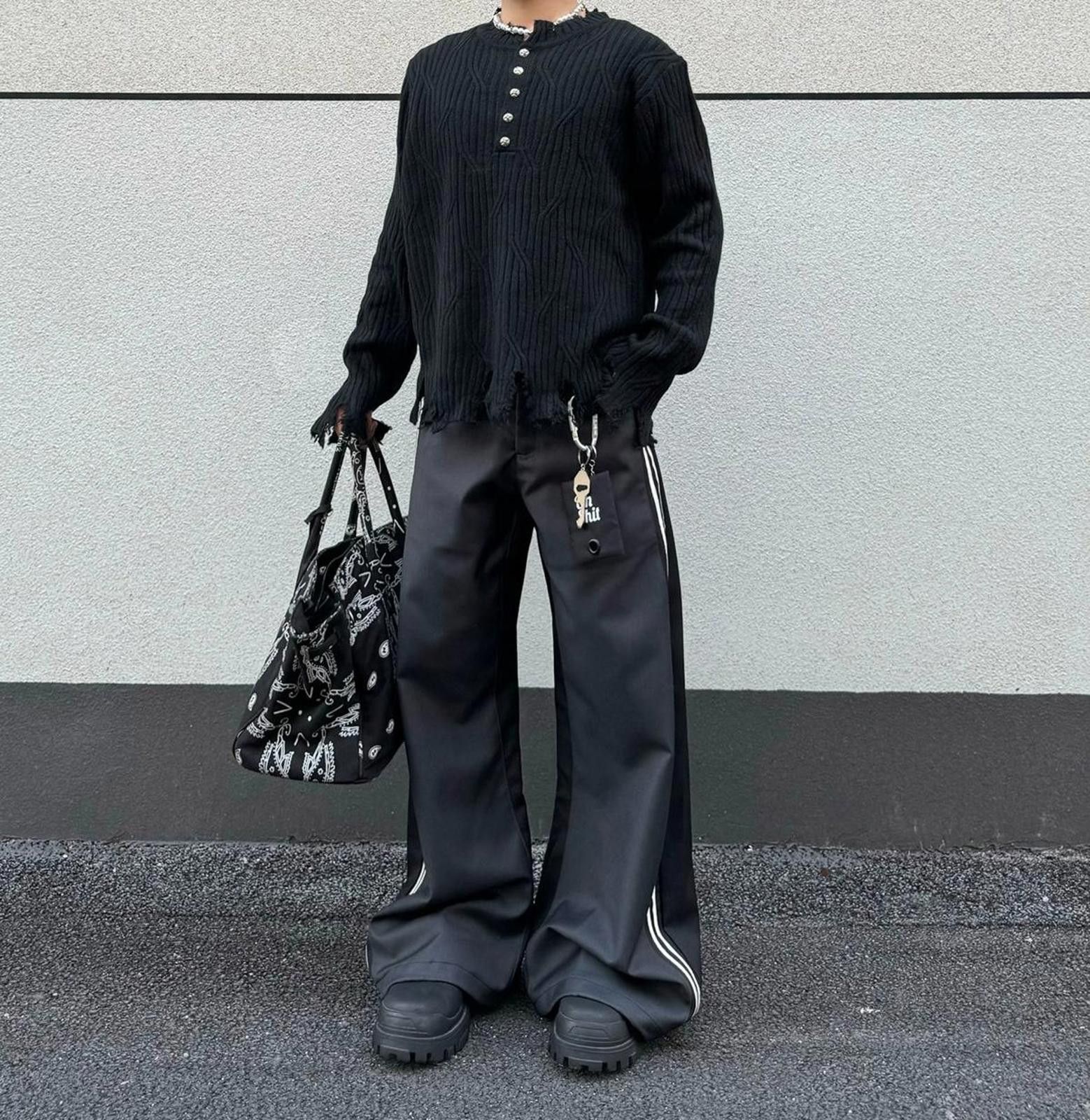 Japanese Brand Distressed Ribbed Knit Sweater, Buttoned Pullover Size US M / EU 48-50 / 2 - 4 Thumbnail