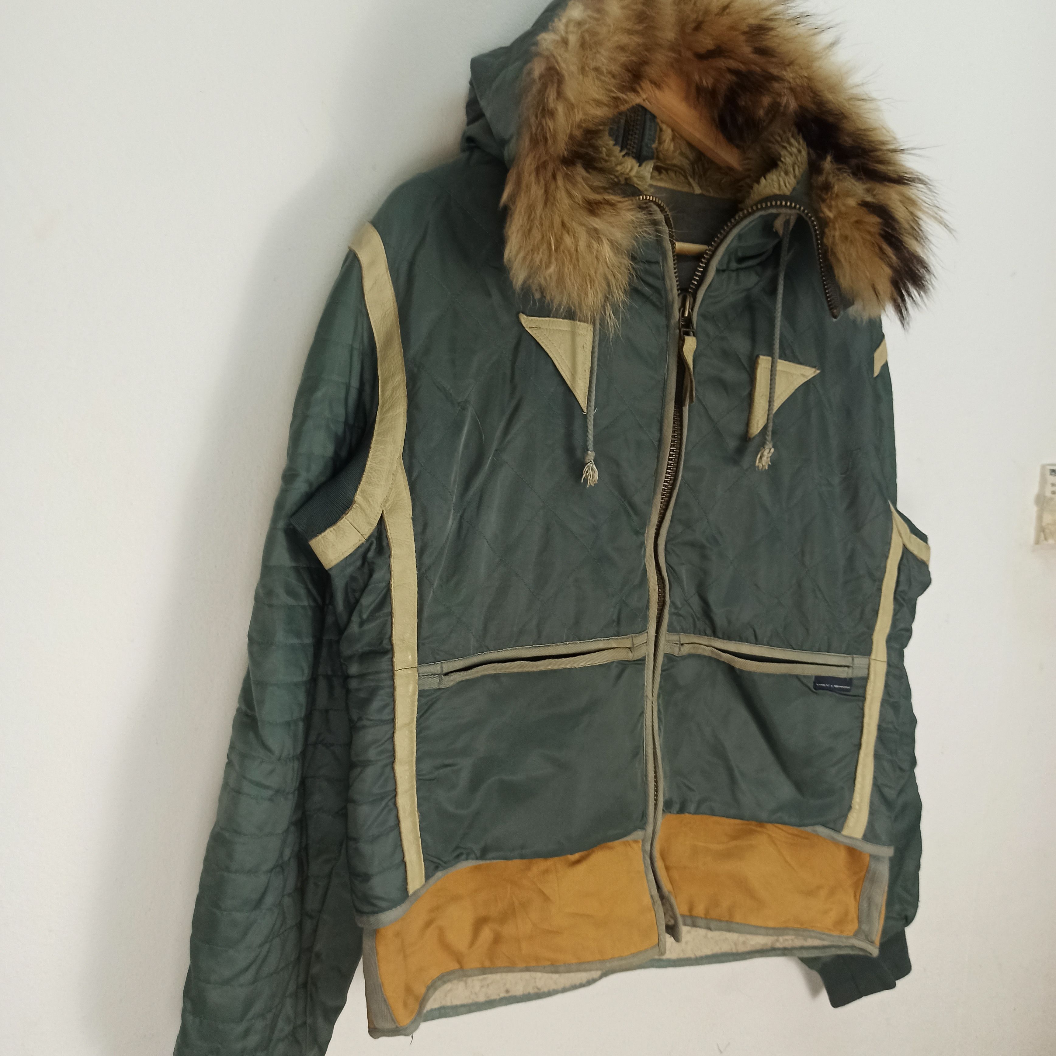 14th Addiction Vintage Chevignon Nylon Jacket Hoodie Fur Style LGB Size US L / EU 52-54 / 3 - 2 Thumbnail