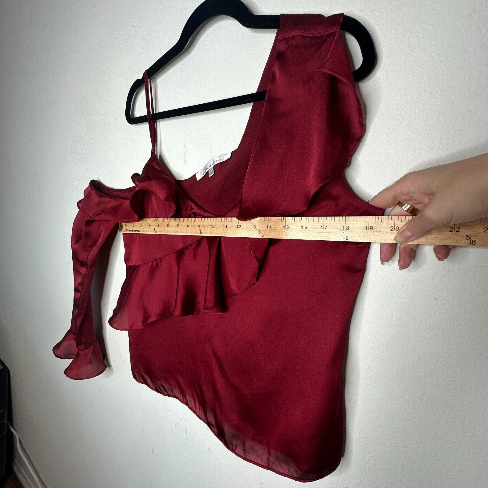 Other Revolve Lovers + Friends Red Ruffled One-Sleeve Blouse L Size L / US 10 / IT 46 - 5 Thumbnail