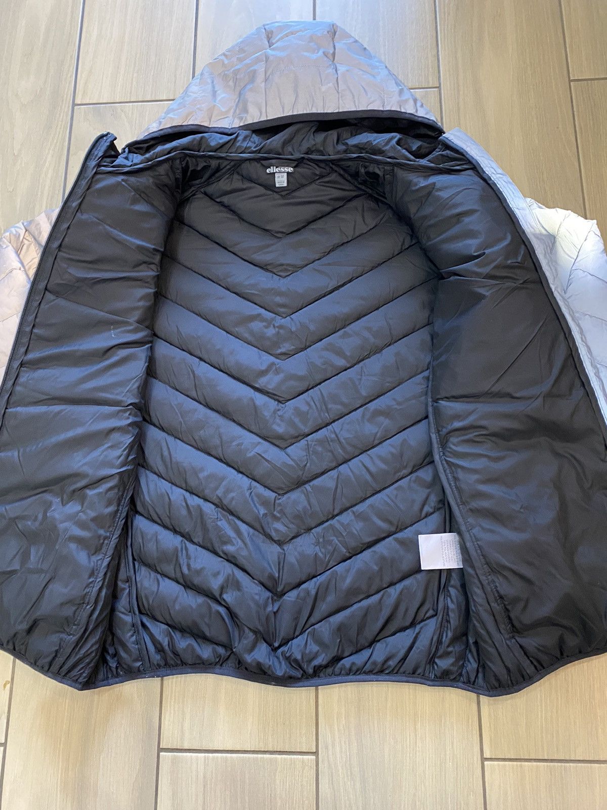 Ellesse Ellesse men's light reflective jacket Size US M / EU 48-50 / 2 - 6 Thumbnail