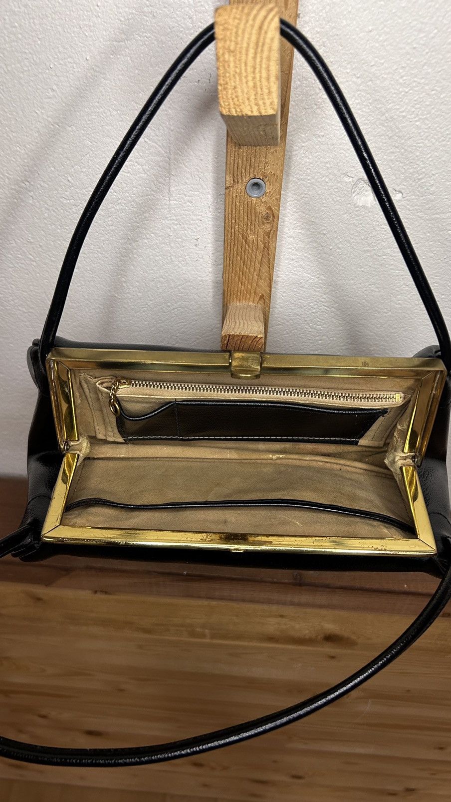 Vintage Classic Mini Black Leather Bag Size ONE SIZE - 7 Thumbnail