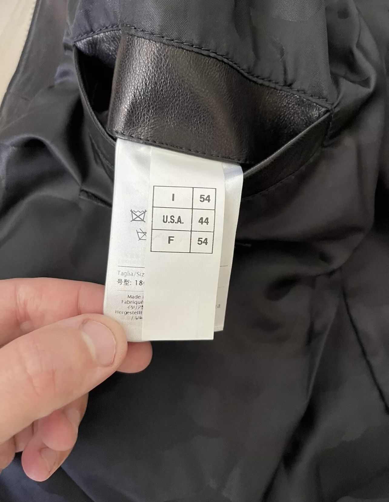 Valentino Valentino Men's Black Eagle Leather Size 54 Like L $6500 Size US L / EU 52-54 / 3 - 5 Thumbnail