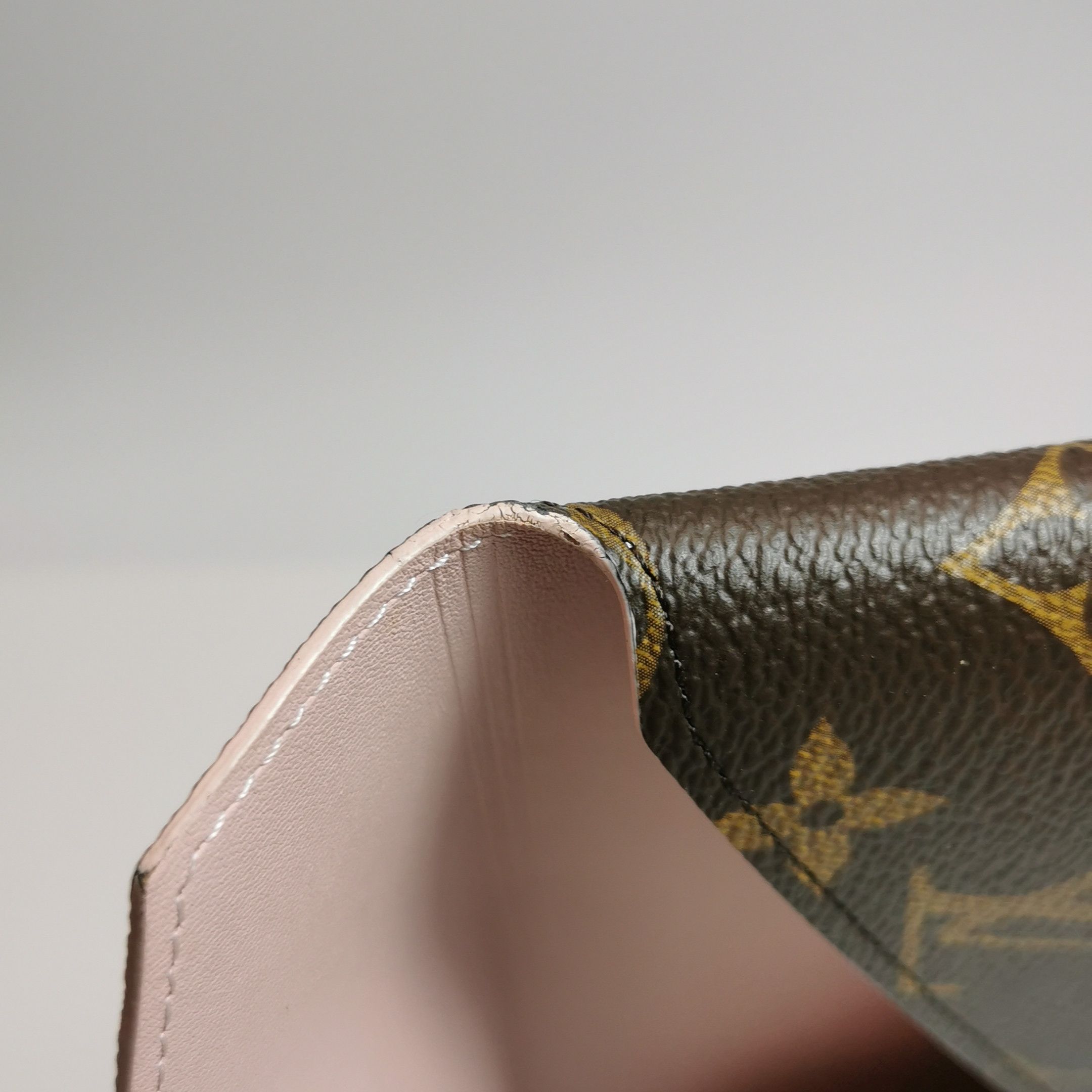Louis Vuitton Louis Vuitton (LV) Pochette Kirigami monogram independent s Size ONE SIZE - 9 Thumbnail
