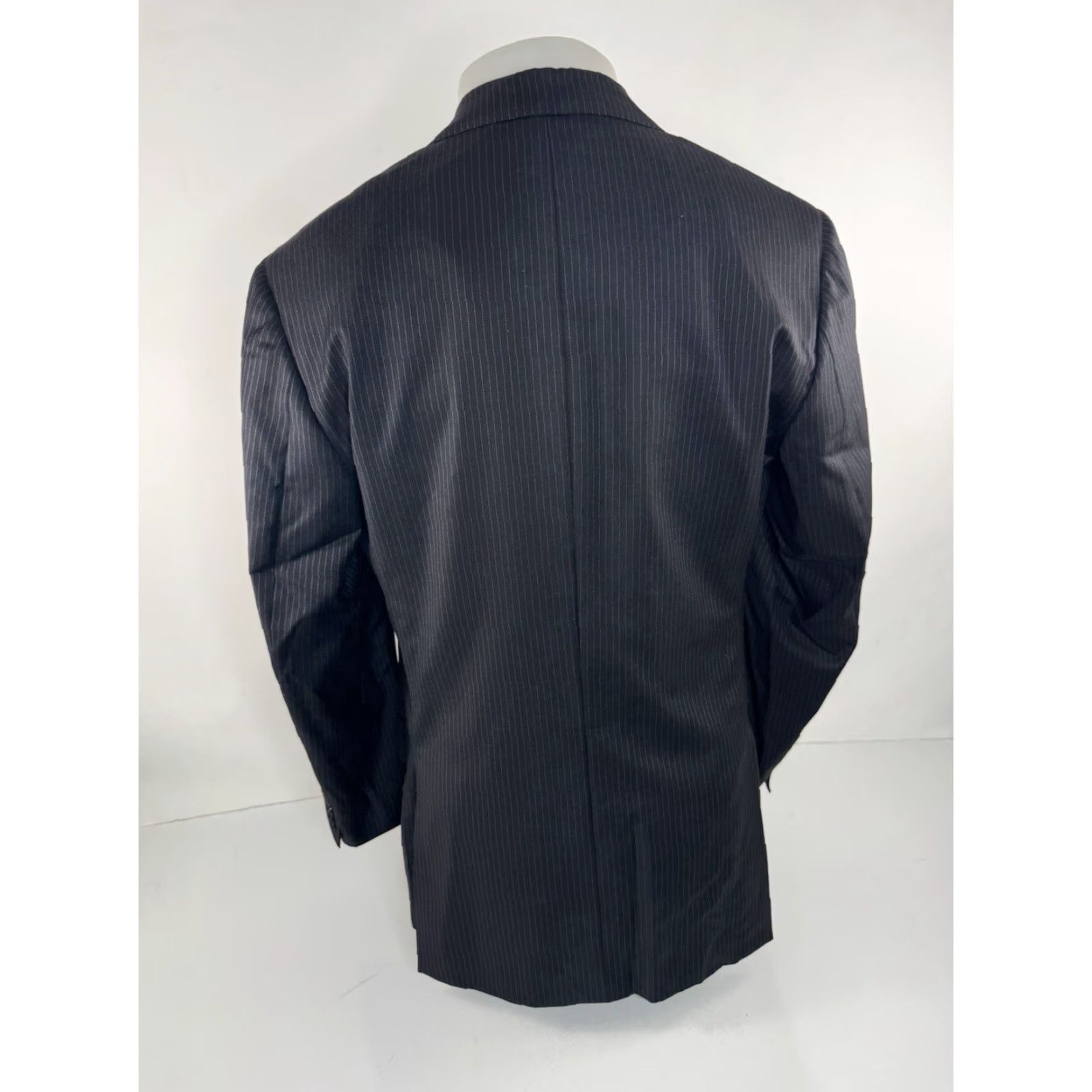 Vintage ISIAH Pinstripe WOOL 40 Blazer Jacket Men Blazer Black / Blue 40 Wool Pinstripe N Size 40R - 4 Thumbnail