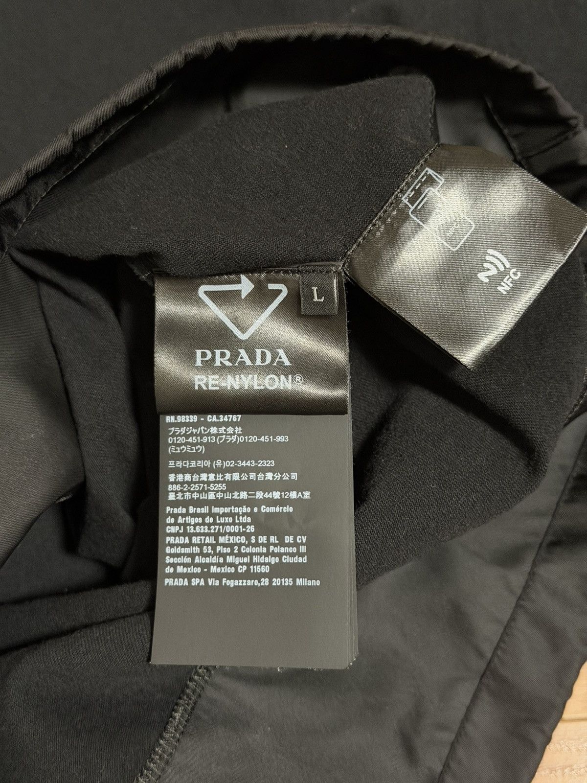 Prada 🔥1500$ Prada Logo Re-Nylon Jersey T Shirt/Prada Logo T shirt Size US L / EU 52-54 / 3 - 10 Thumbnail