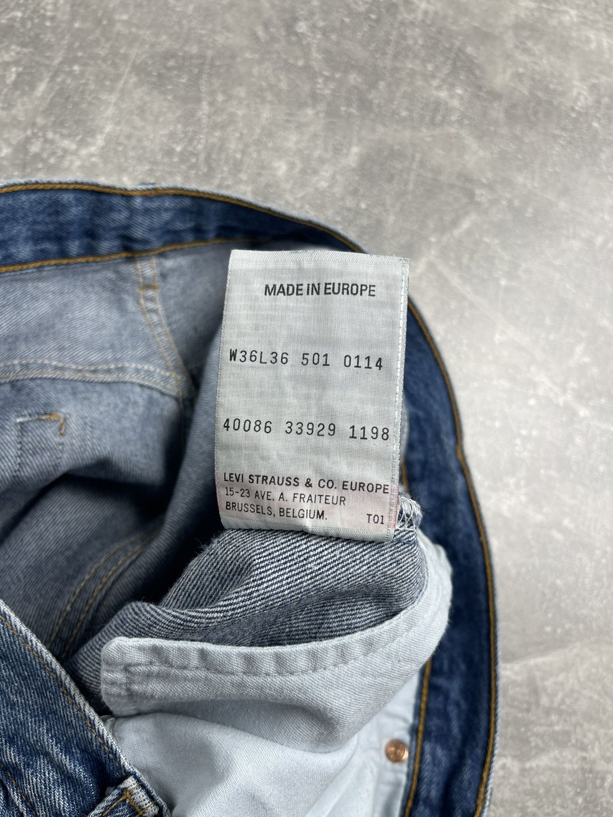 Levi's Levi’s 501 Classic Straight Leg Jeans Vintage Blue Size US 36 / EU 52 - 12 Thumbnail