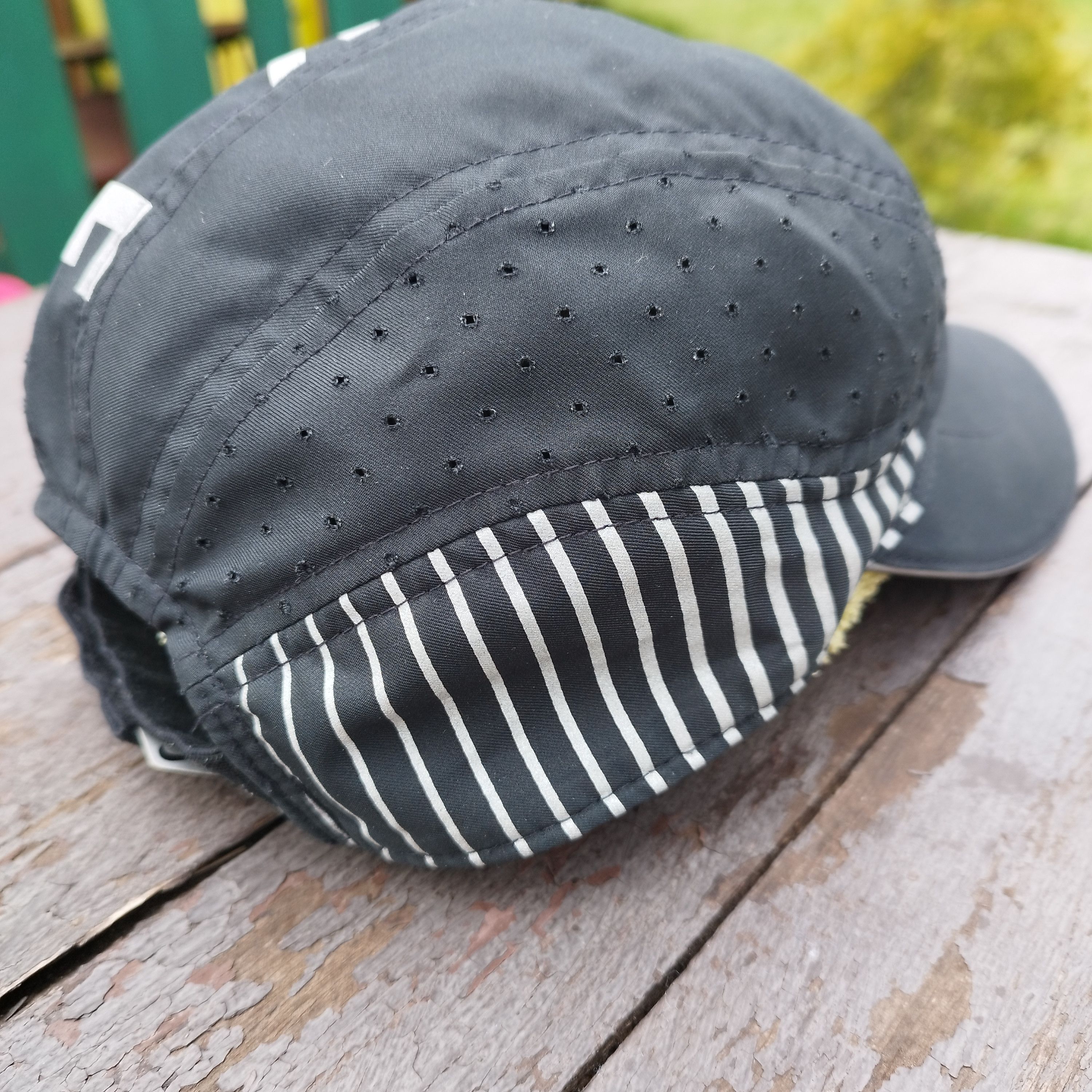 Nike Vintage Nike Running Cap 3M Reflective Spellout Techwear Size ONE SIZE - 7 Thumbnail