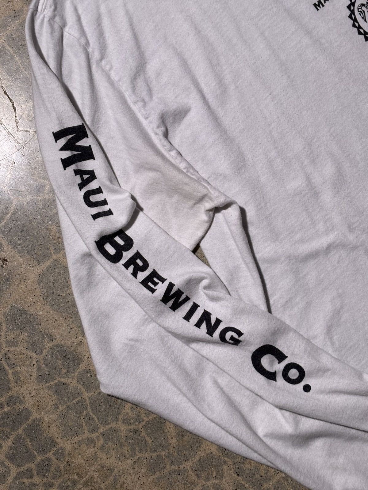 Vintage Vintage Maui Brewing Co Ls Shirt Size US L / EU 52-54 / 3 - 4 Thumbnail