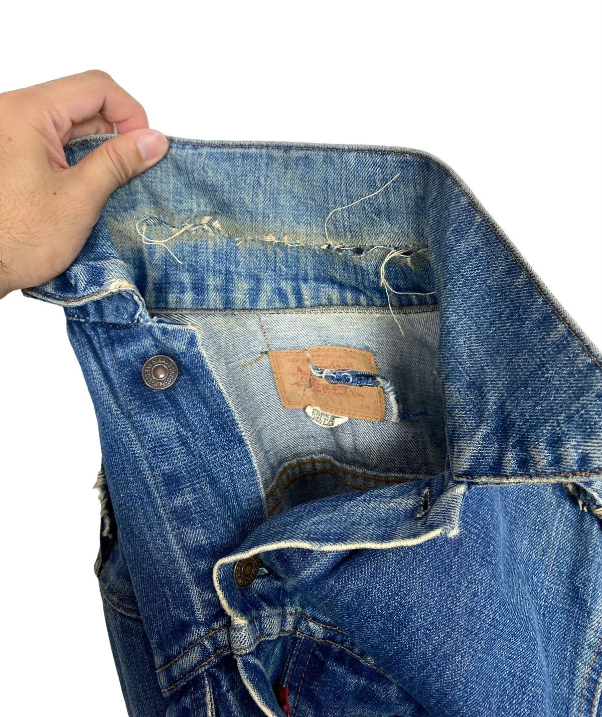Levi's Vtg DISTRESSED Levi’s Denim Trucker Type 3 Usa Button 529 Size US S / EU 44-46 / 1 - 9 Thumbnail