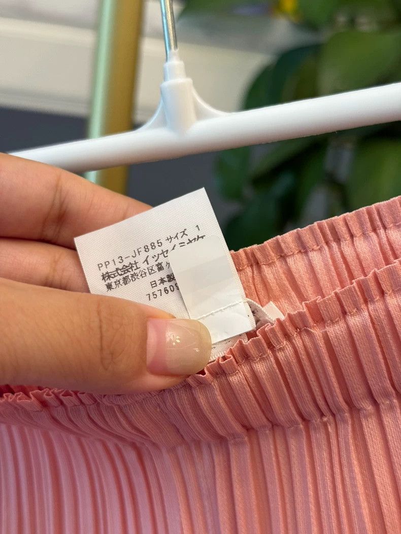 Issey Miyake Issey Miyake size:1 Limited edition pink pleated trousers Size 31" - 5 Thumbnail