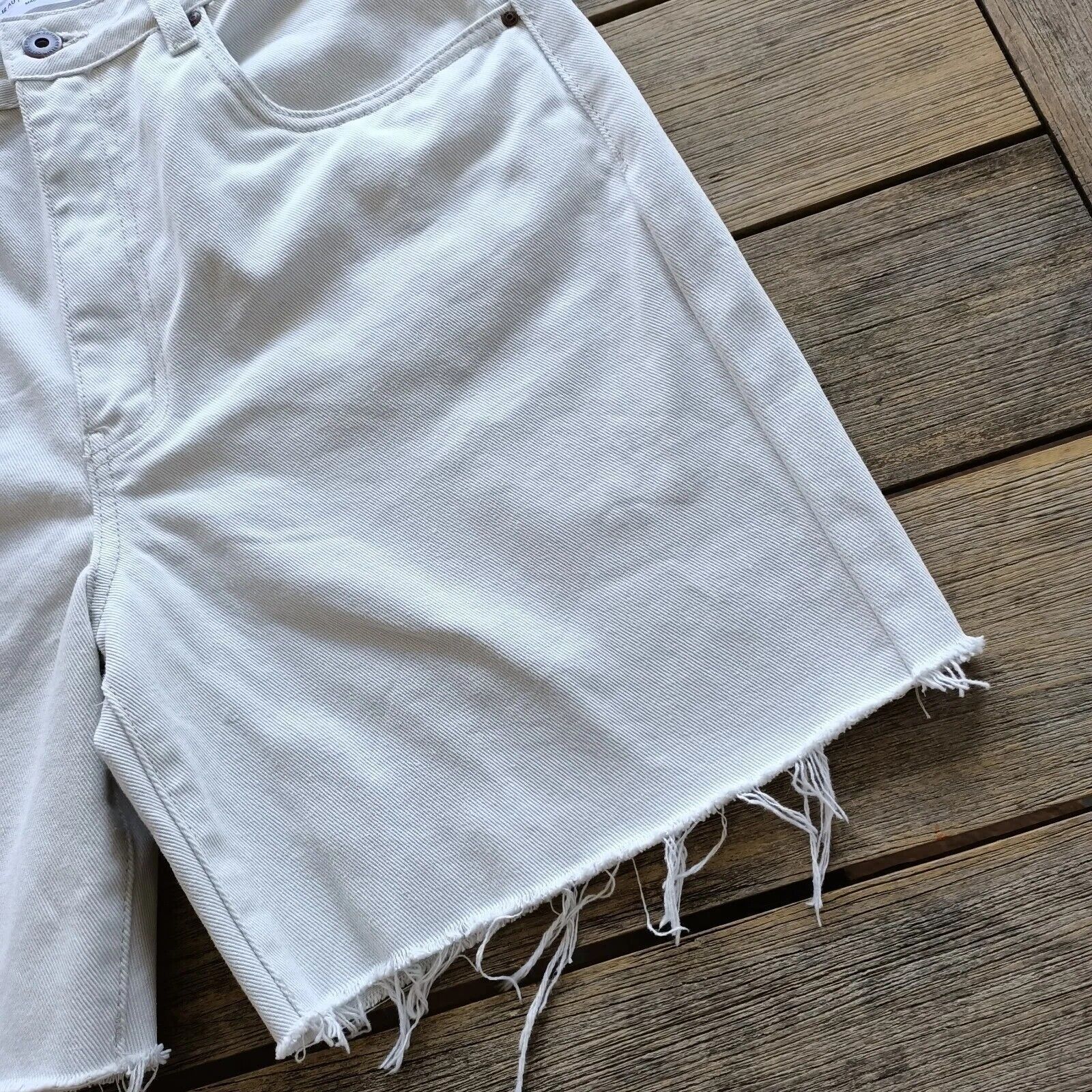 Cotton On Cotton On Shorts Denim High Waisted Bermuda Distressed Size 30" / US 8 / IT 44 - 4 Thumbnail