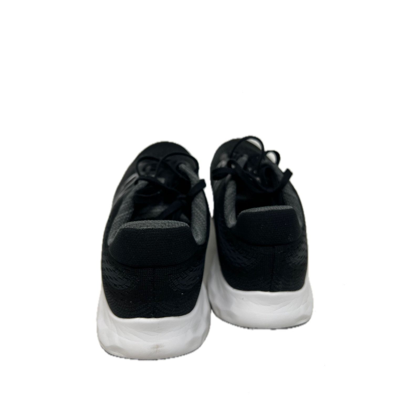 New Balance New Balance 520 v8 Black White M520LB8 Mens 11 Size US 11 / EU 44 - 6 Thumbnail