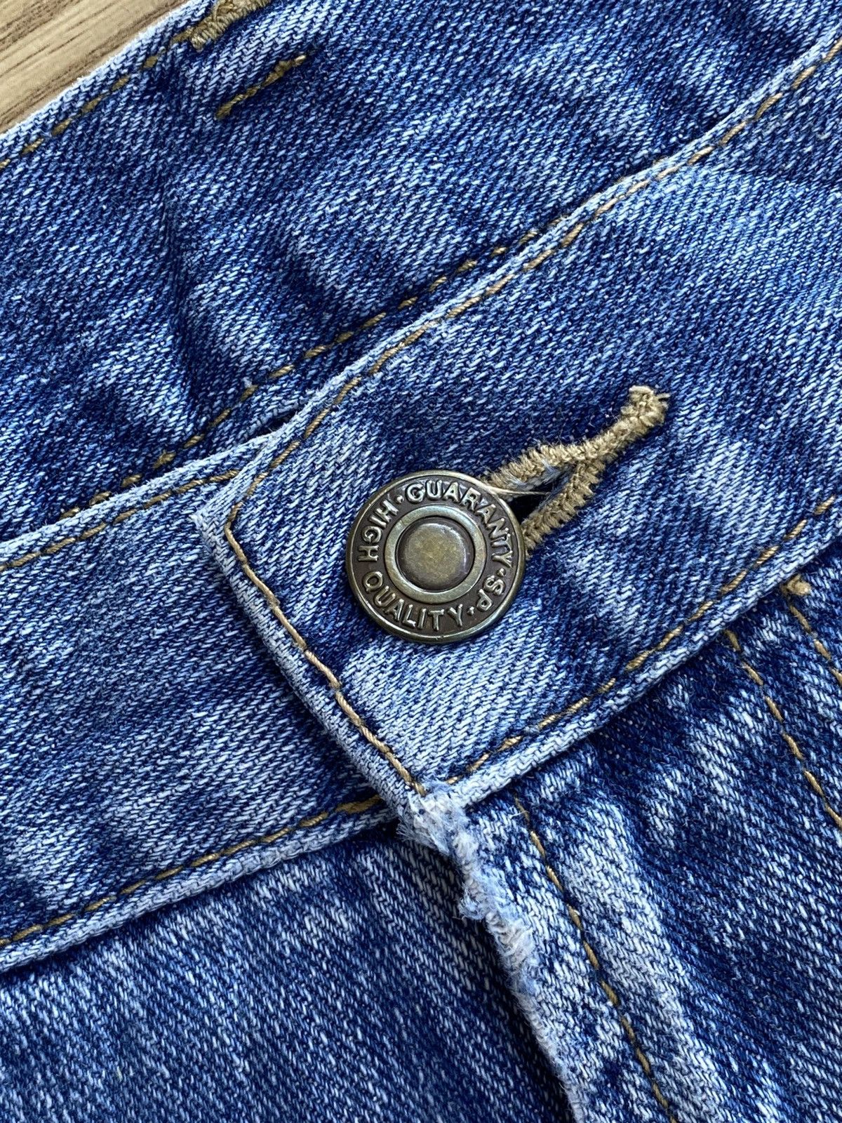 Japanese Brand Vintage Japanese Brand Blue Wash Loose Style Jeans Size US 34 / EU 50 - 11 Thumbnail