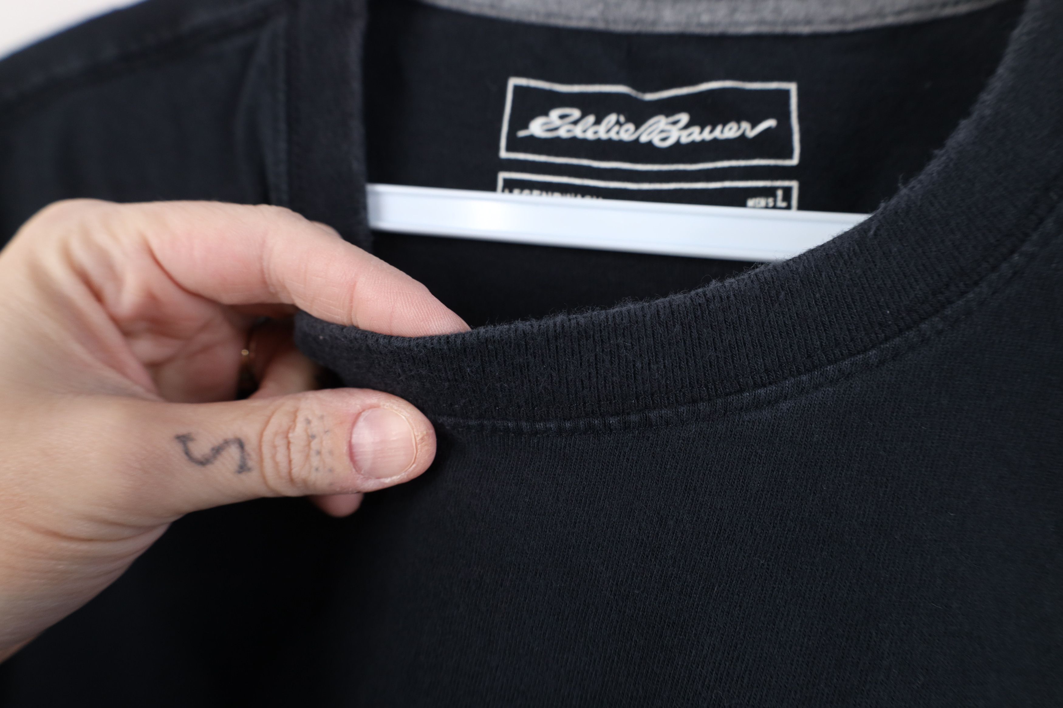 Eddie Bauer Vintage Y2K Eddie Bauer Blank Heavy Cotton T-Shirt Black Size US L / EU 52-54 / 3 - 8 Thumbnail