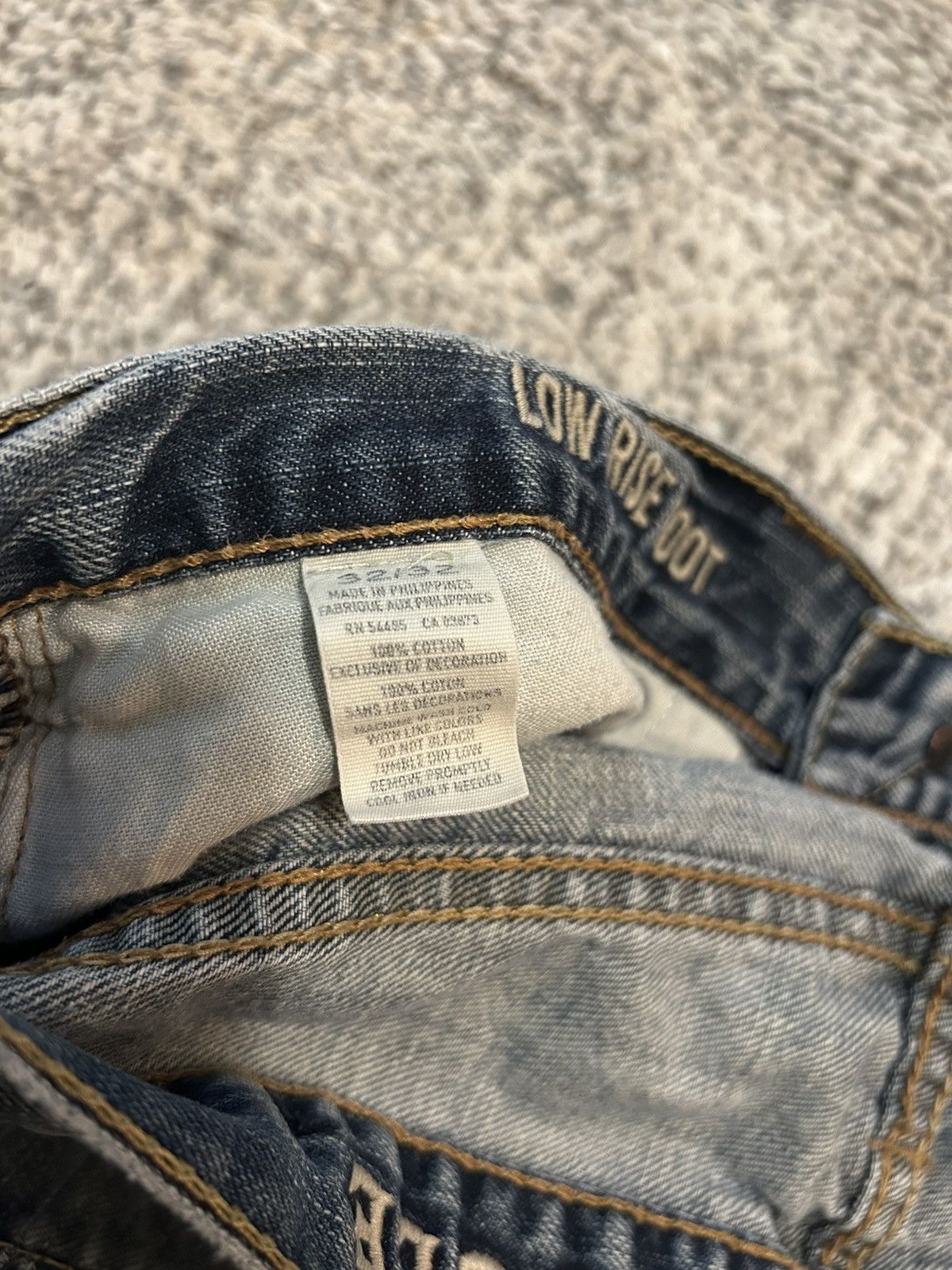 American Eagle Outfitters ‼️American Eagle 🦅 Low Rise Boot Vintage Wash Size 32 x 32 Size US 32 / EU 48 - 7 Thumbnail