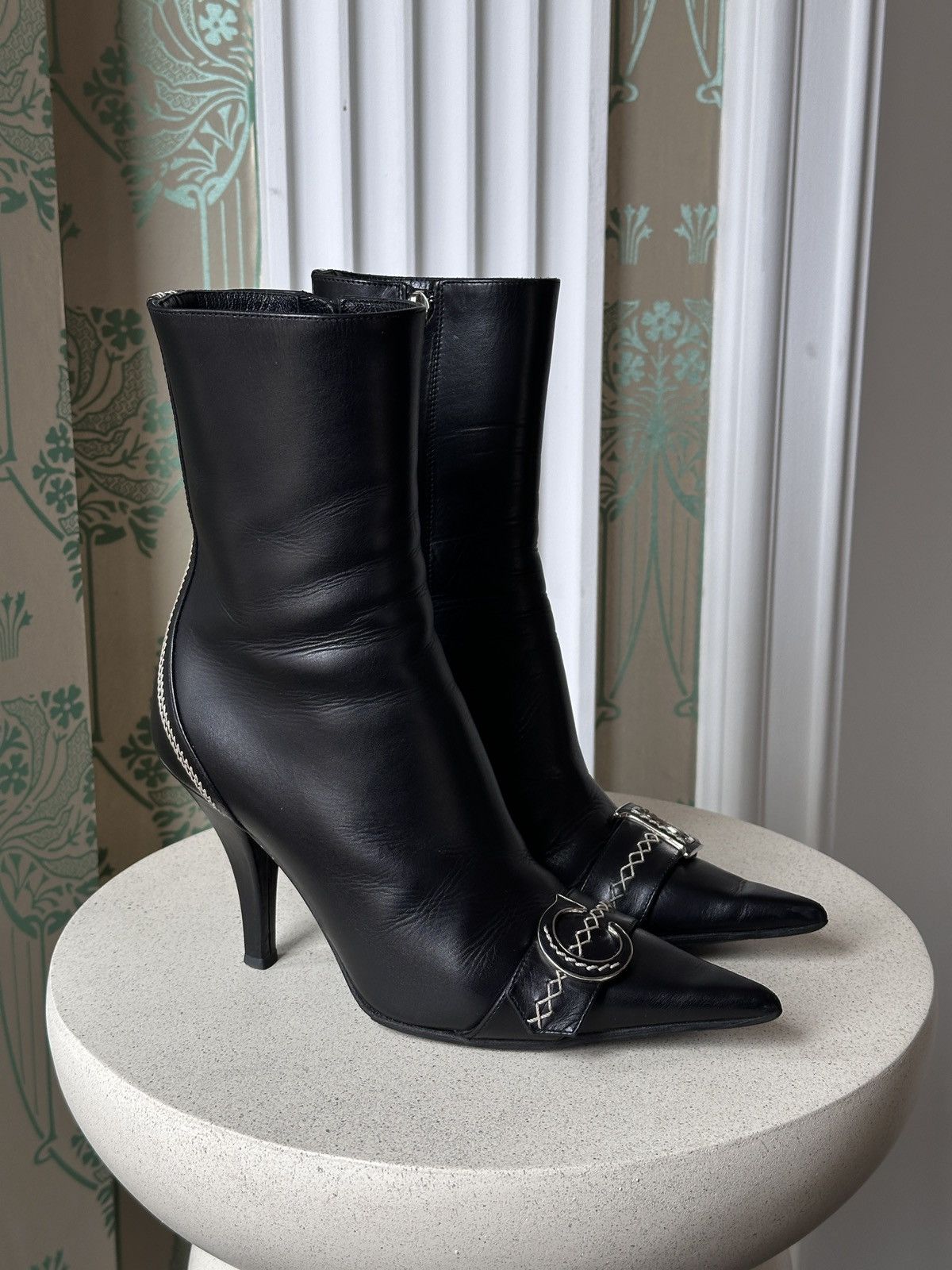 Dior DIOR CD Logo Black Leather Pointed Toe Ankle Boots Size US 5.5 / IT 35.5 - 6 Thumbnail