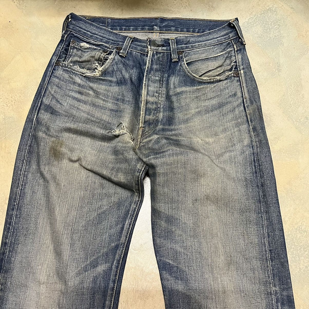 Levi's Vintage Levis Big E Lot 501 Selvedge Distressed Denim Jeans Size US 29 - 3 Thumbnail