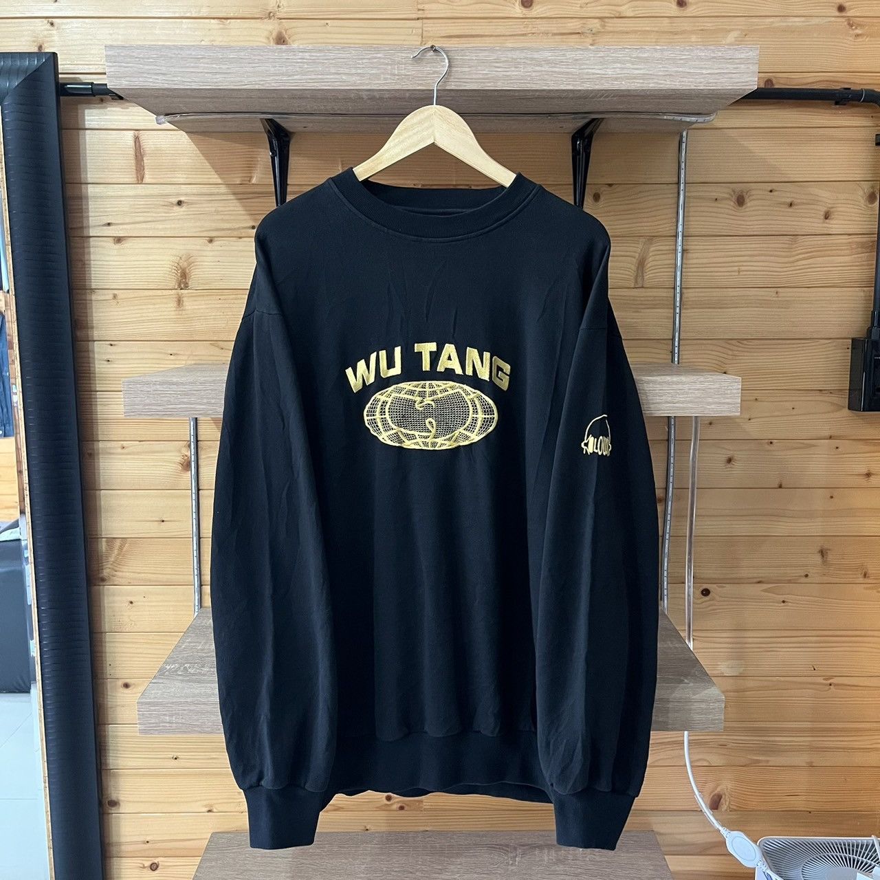 image of Rap Tees x Wu Tang Clan Vintage Wu-Tang Clan Logo Wu-Wear Loud Records Sweatshirt in Black (Size 2X