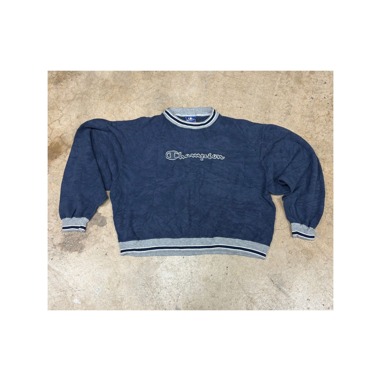 Champion Champion Vintage 90s Reverse Weave Navy Crewneck Sweater Size US XL / EU 56 / 4 - 2 Thumbnail