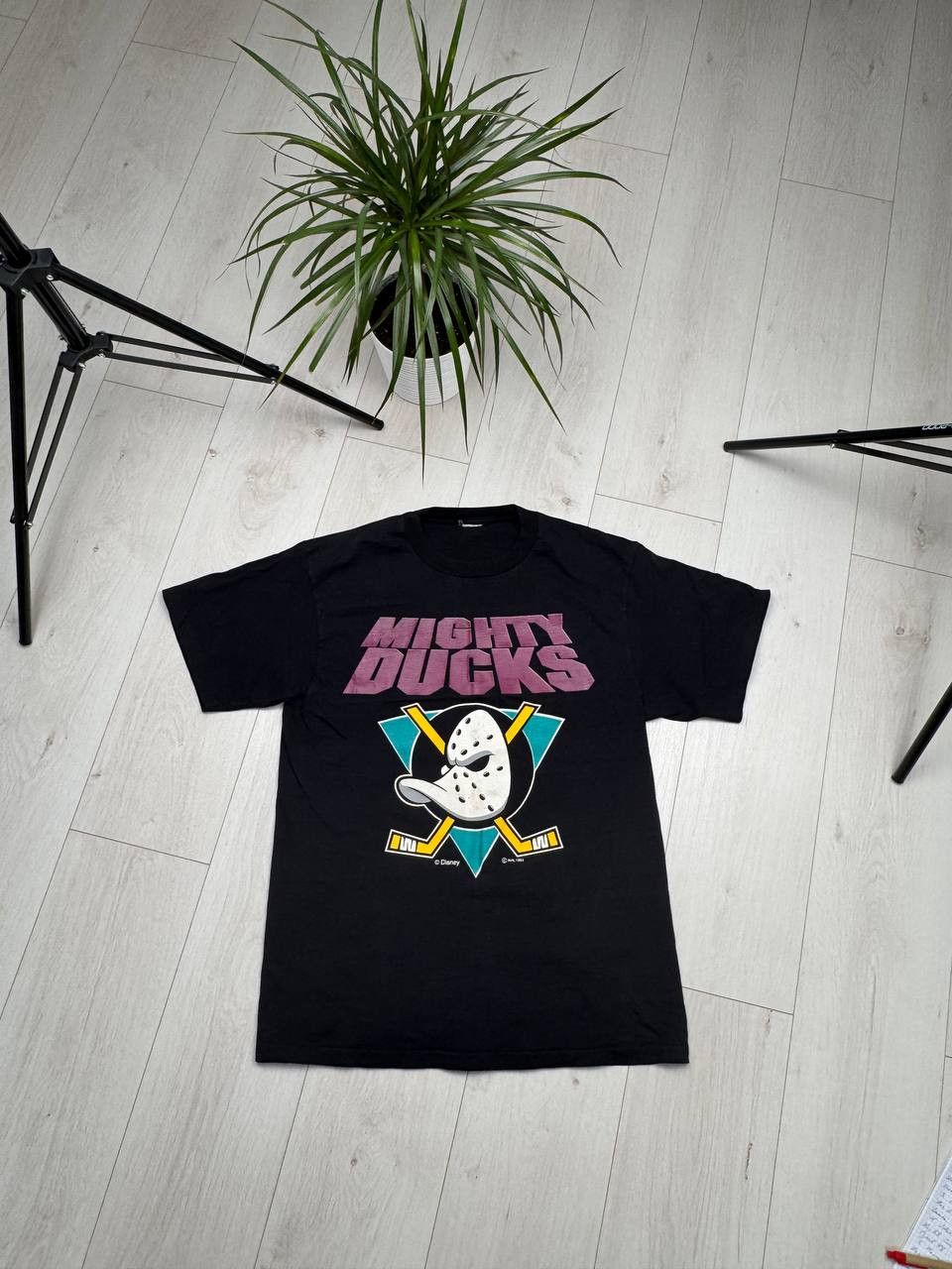 NHL Vintage 1993 MIGHTY DUCKS Anaheim Disney America NHL t-shirt Size US L / EU 52-54 / 3 - 1 Thumbnail
