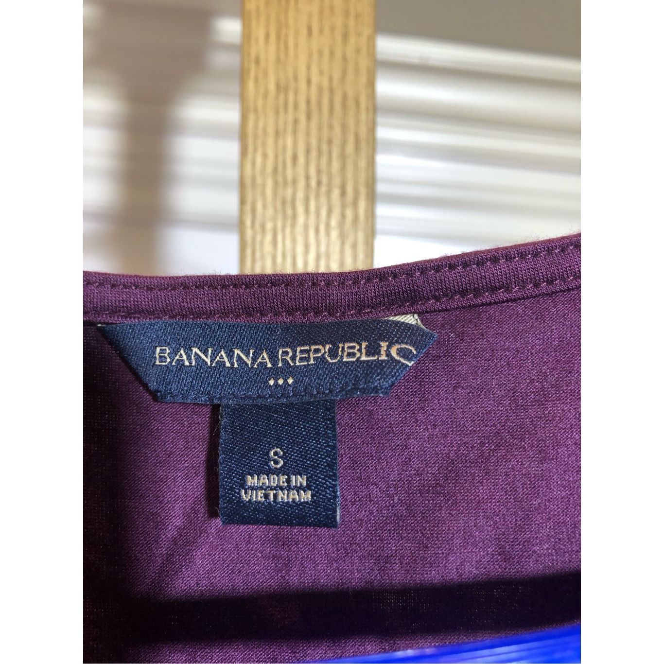 Banana Republic Banana Republic Women’s Black and Burgundy Camisoles Bundle Size S / US 4 / IT 40 - 11 Thumbnail