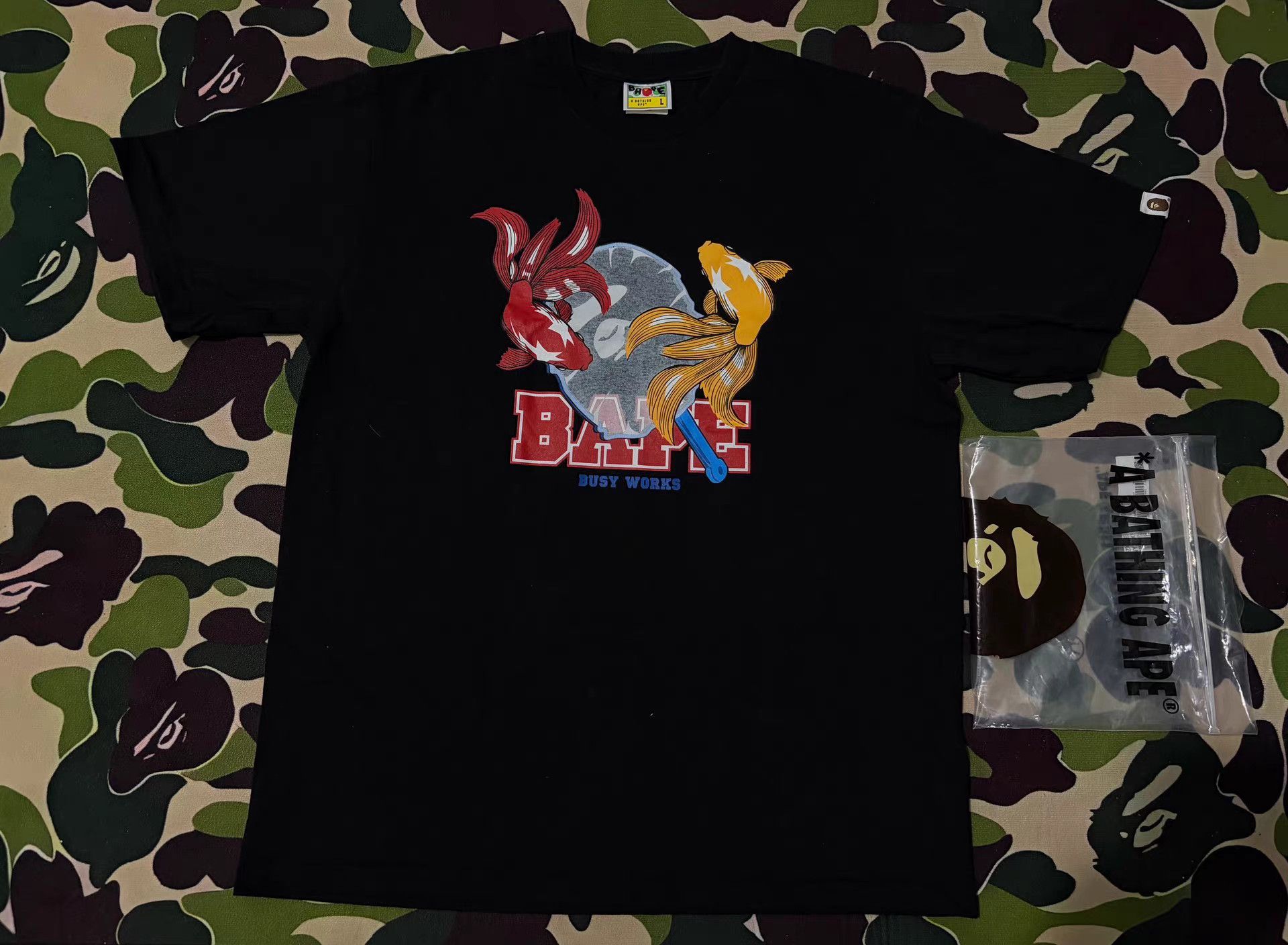 Bape Bape Koi Fish Short Sleeve T-Shirt Size US L / EU 52-54 / 3 - 1 Thumbnail