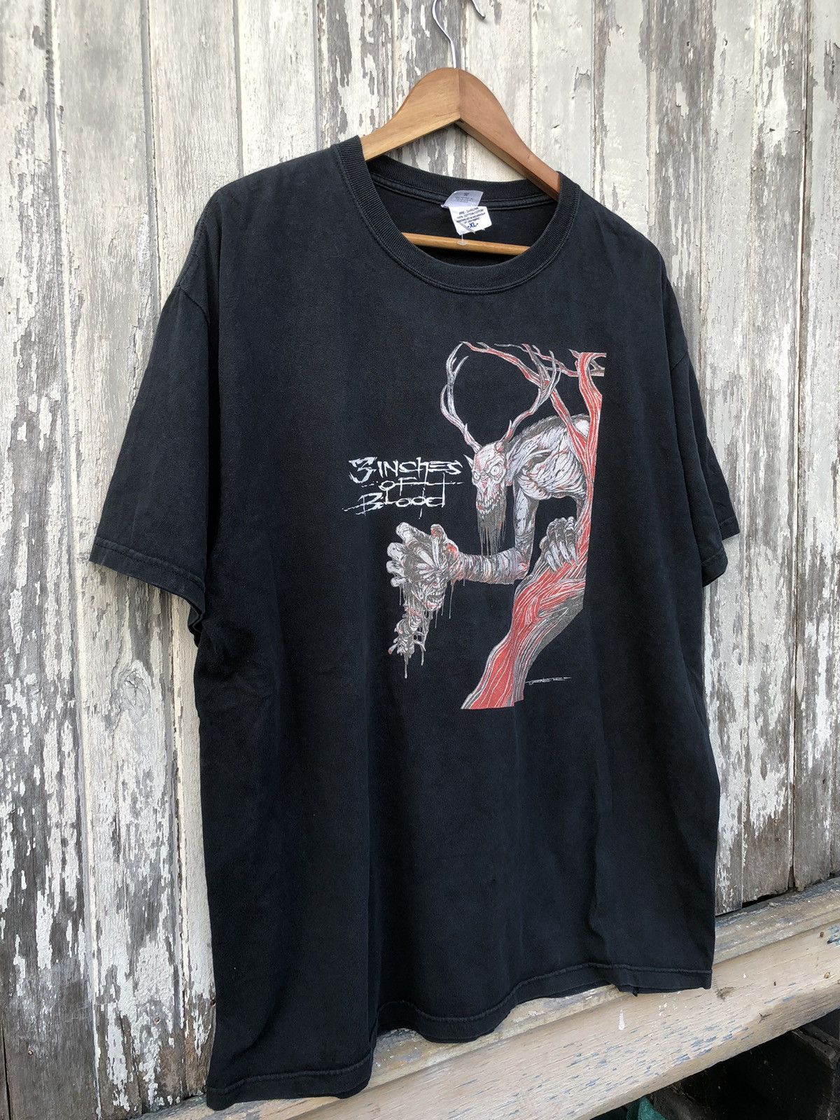 Band Tees × Metallica × Vintage Vintage Y2K 3 Inches Of Blood “Fire Up The Blades” Tee Size US XL / EU 56 / 4 - 4 Thumbnail