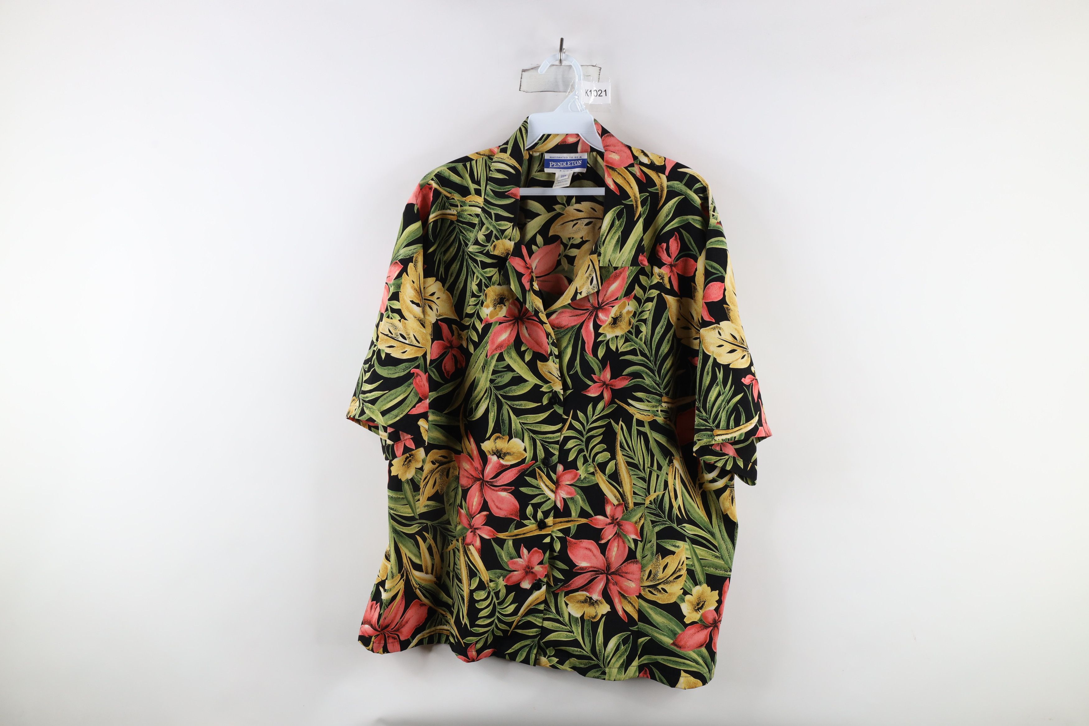Pendleton × Vintage Vintage 90s Pendleton Collar Short Sleeve Button Shirt USA Size 3XL / US 20-22 - 1 Thumbnail