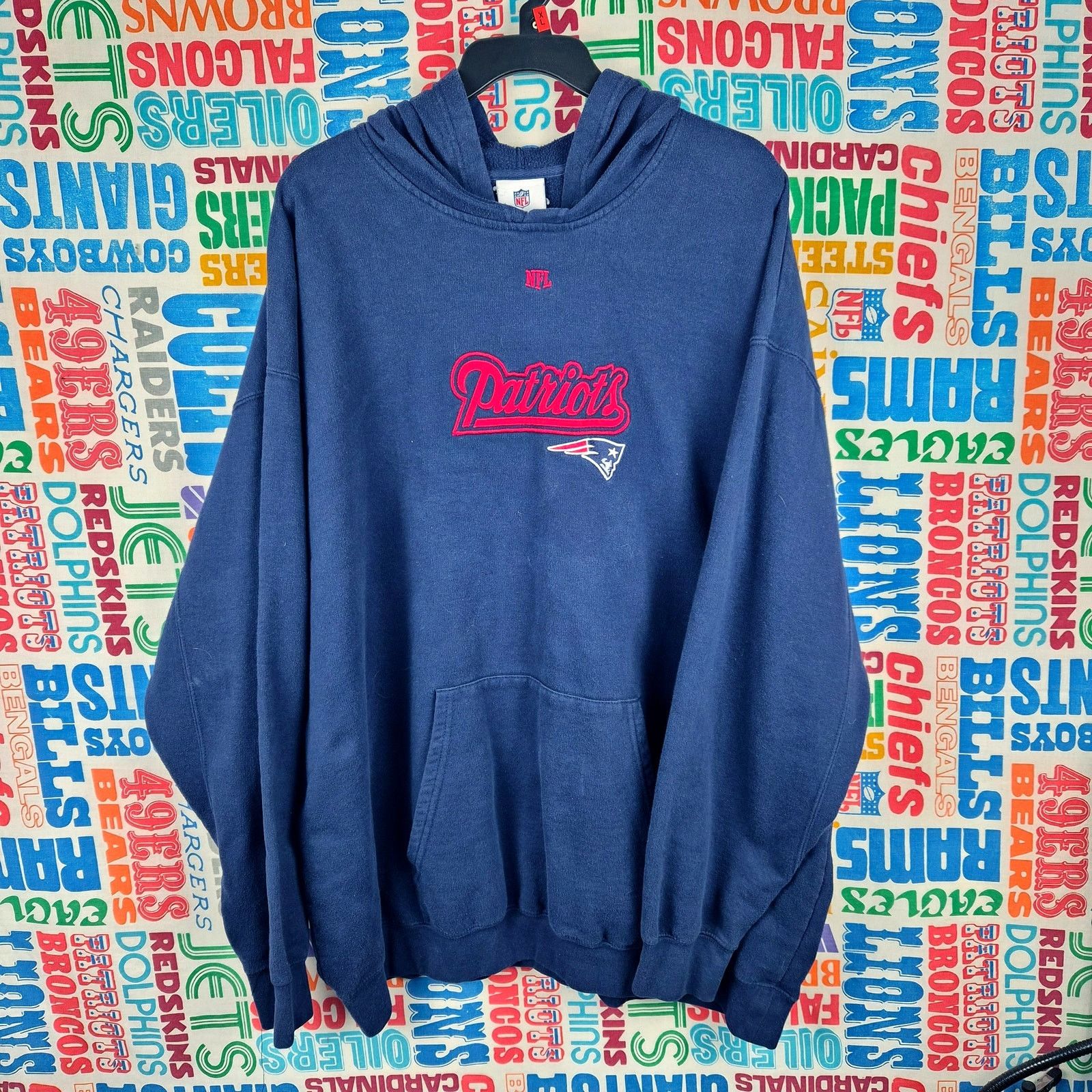 NFL New England Patriots Script Logo Hoodie Sz XL Pullover 2009 Size US XL / EU 56 / 4 - 1 Thumbnail