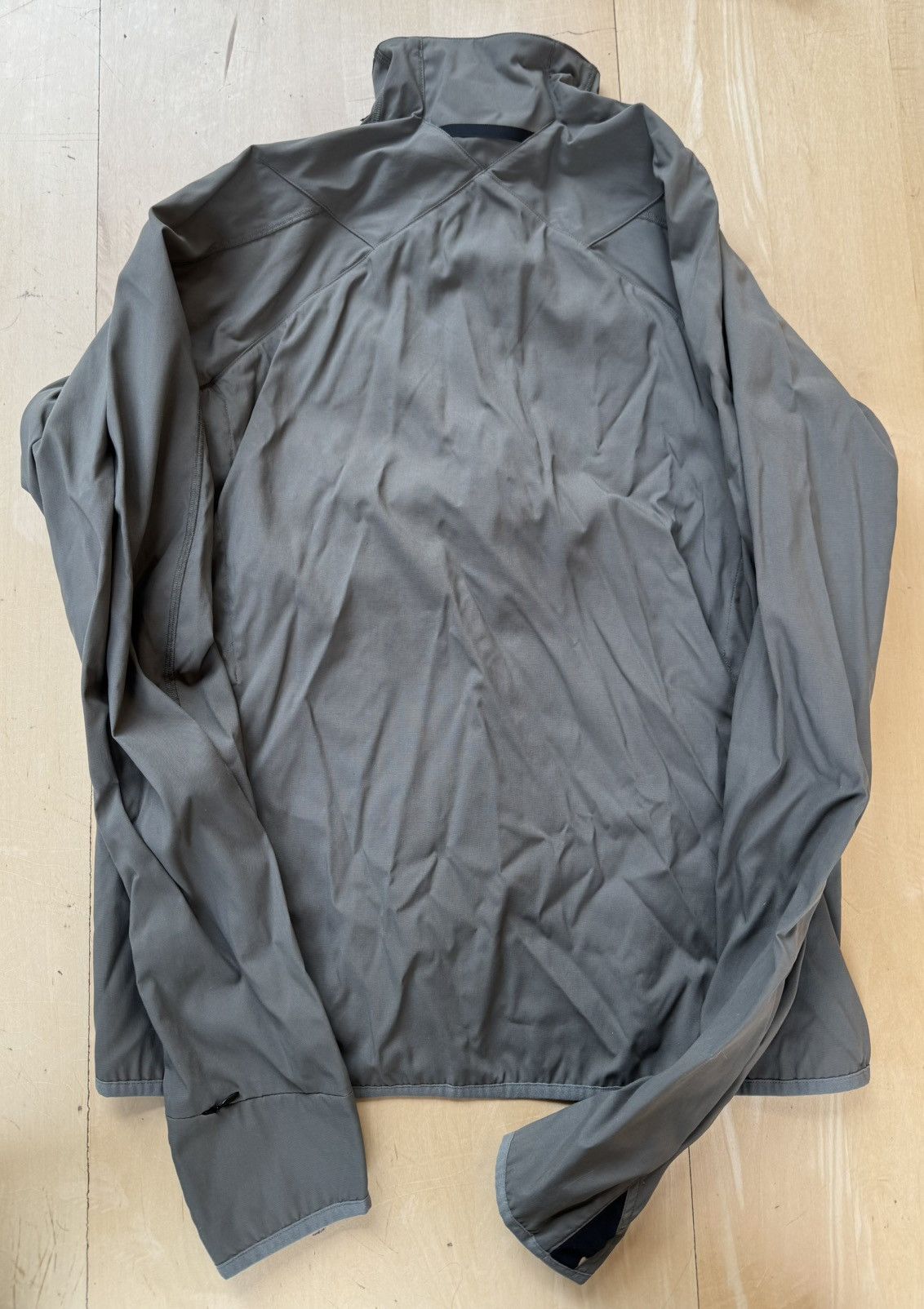 Acronym Acronym J97-M Size US S / EU 44-46 / 1 - 3 Thumbnail