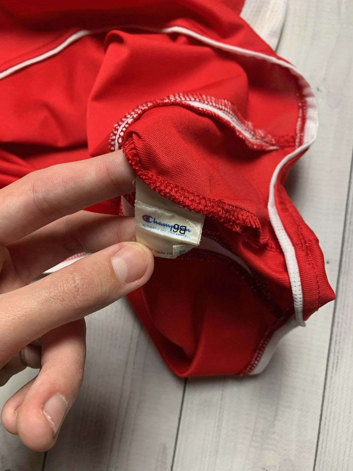 Champion × Vintage Vintage Champion Wales soccer jersey size XL red Size US XL / EU 56 / 4 - 4 Thumbnail