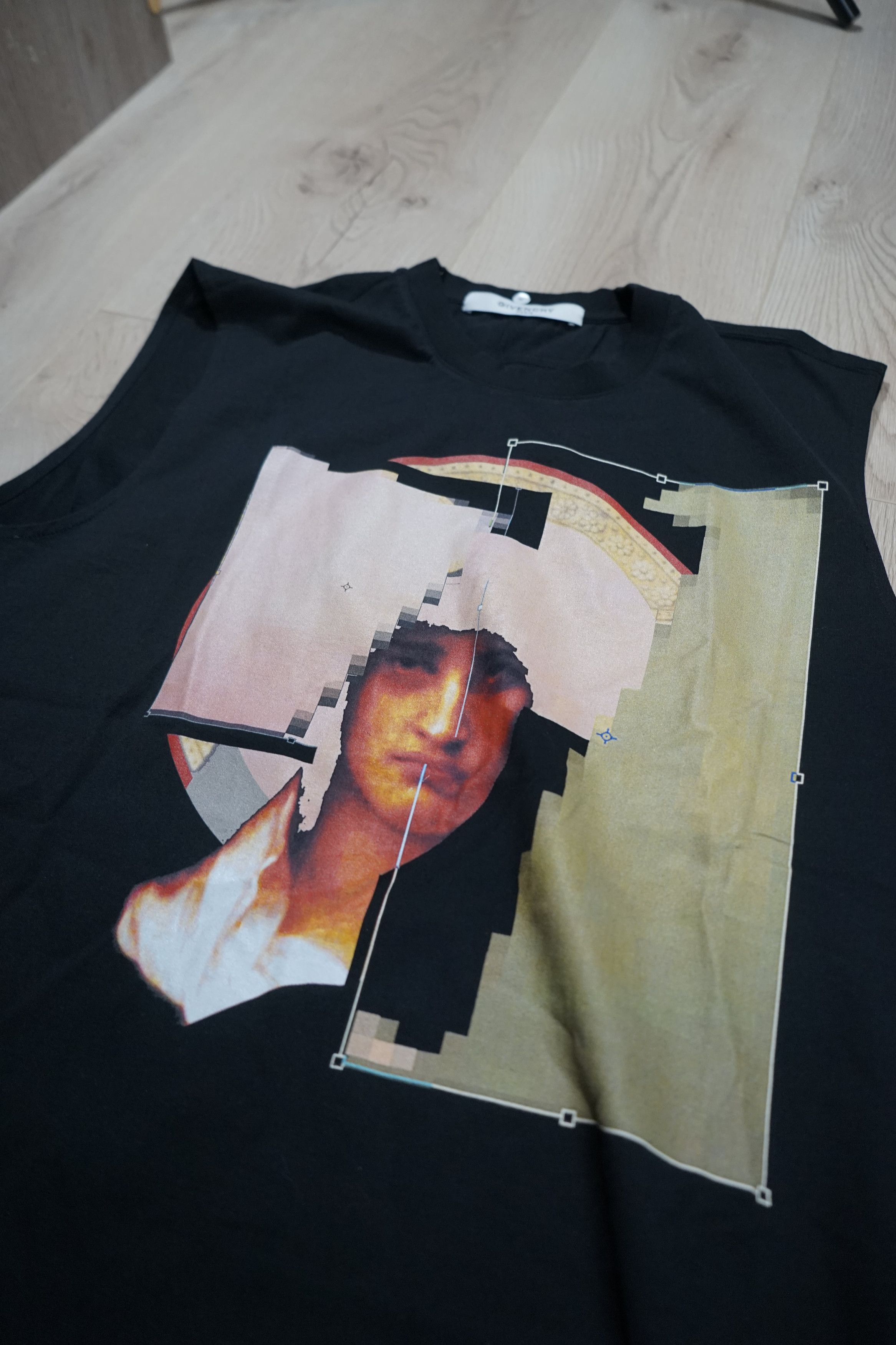 Givenchy FW16 TISCI GIVENCHY MADONNA PIXEL GLITCH ABSTRACT Size US M / EU 48-50 / 2 - 11 Thumbnail