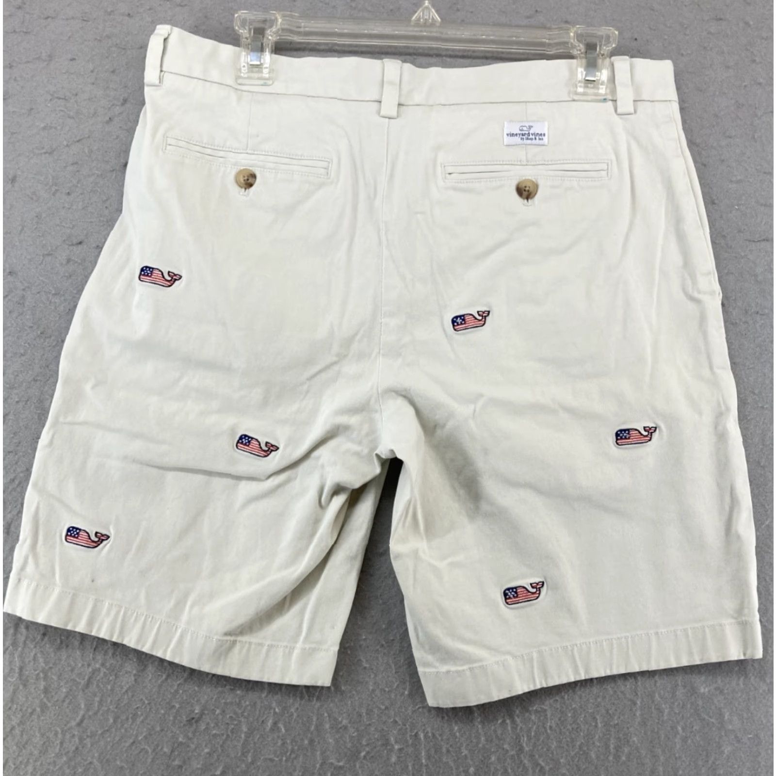 Vineyard Vines Vineyard Vines Shorts Men 32 Khaki American Flag Whale Embroidered Casual Summer Fashion Size US 32 / EU 48 - 7 Thumbnail