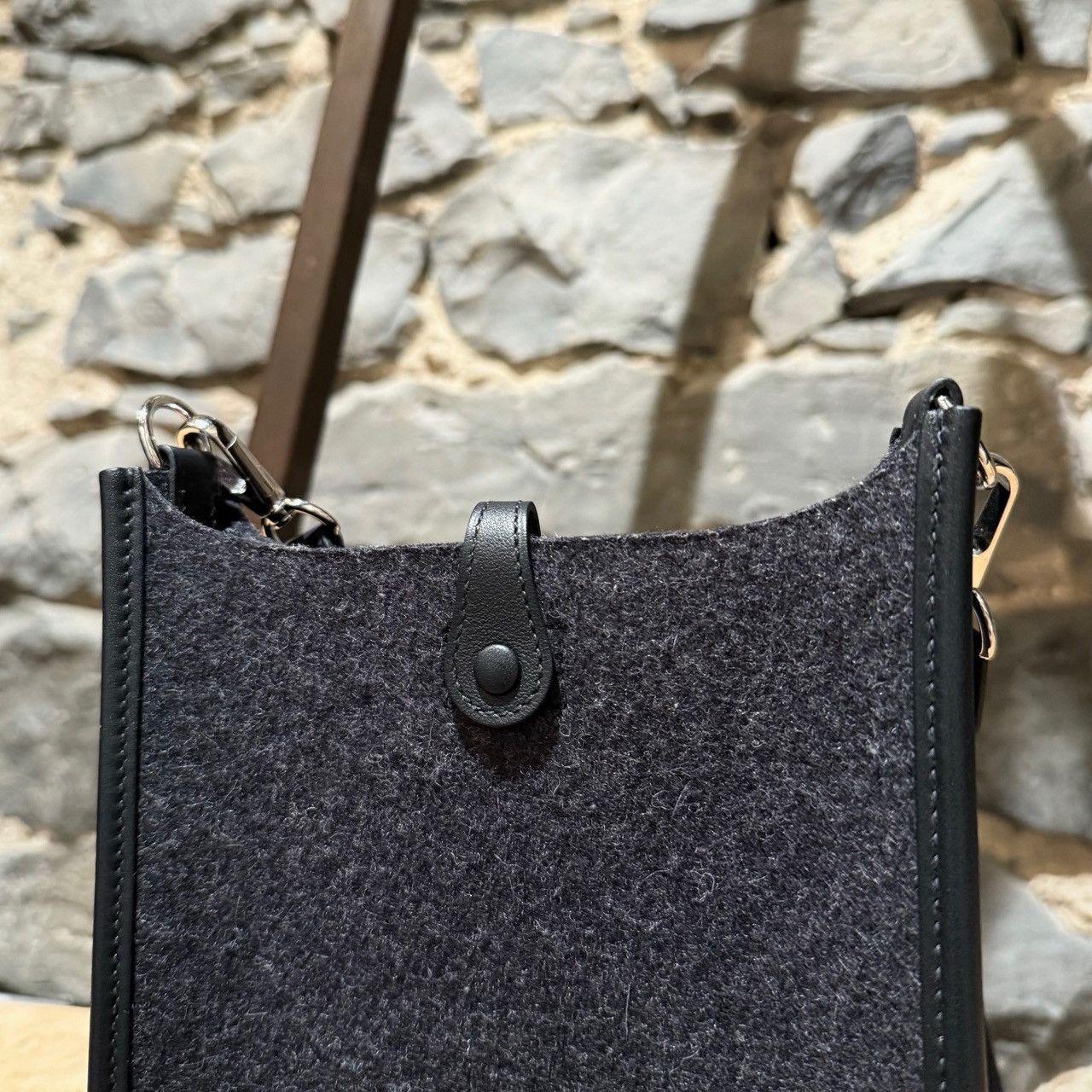 Hermes Hermès 2023 Black Wool Feutre Evelyne 16 TPM Crossbody Bag Size ONE SIZE - 5 Thumbnail