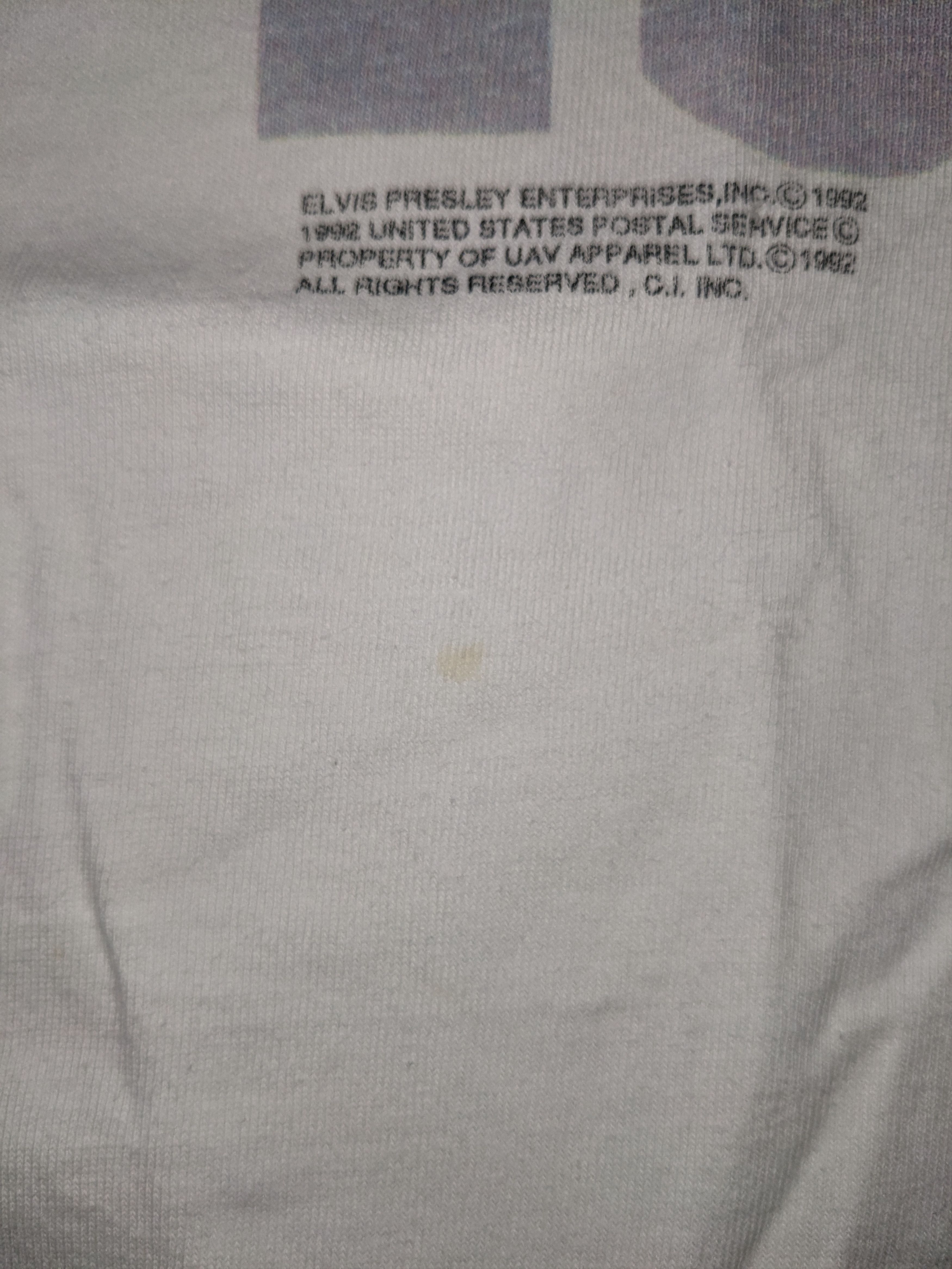 Vintage Vintage 1992 Elvis King of Rock N Roll Stamp T-Shirt Size US XXL / EU 58 / 5 - 6 Thumbnail