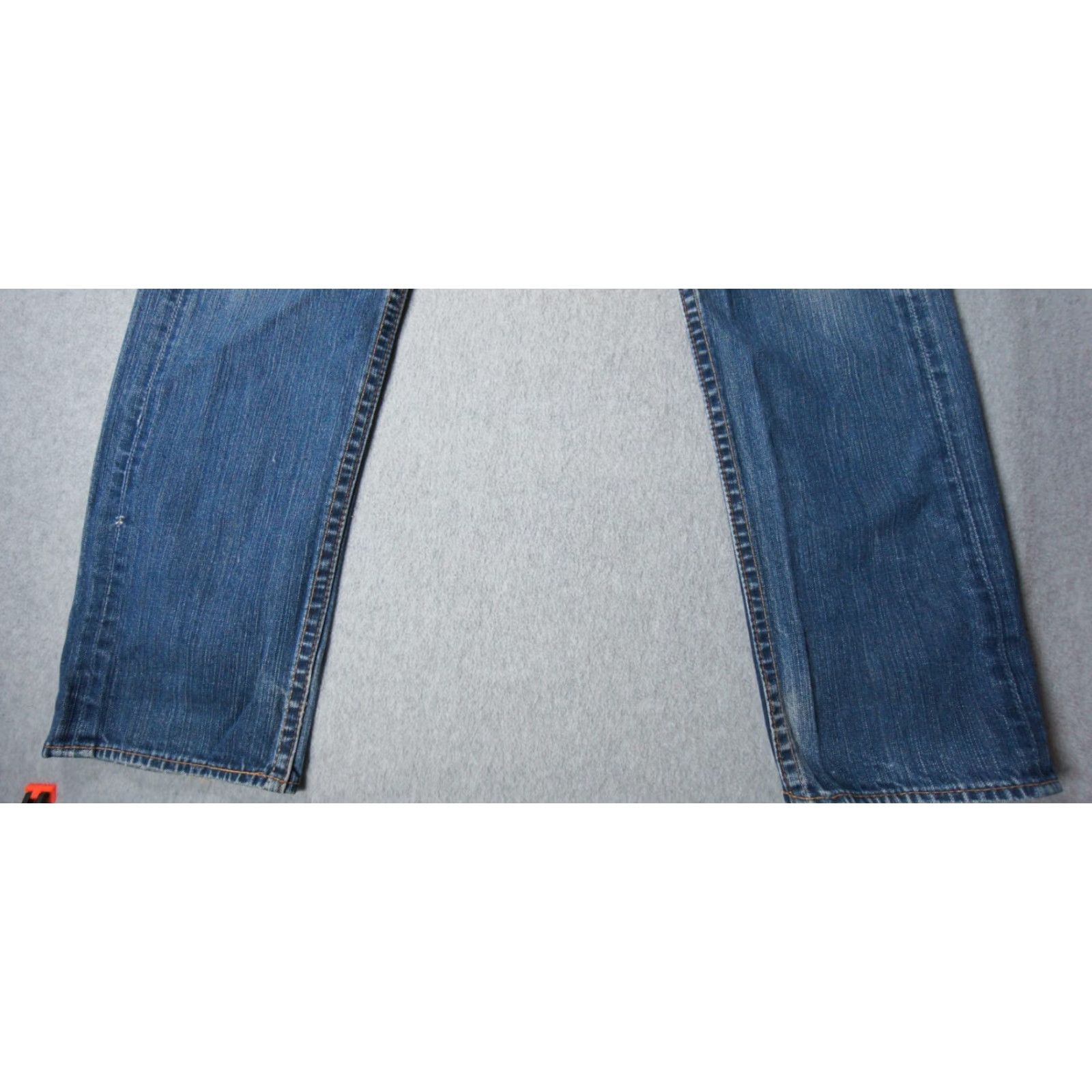 Levi's VINTAGE Levi's Jeans 32x34 Blue Denim Pants Straight Regular Button Fly Casual Levi's 500 Series Mens 5-Pocket Design Denim Blue Straight Mens Size US 32 / EU 48 - 7 Thumbnail