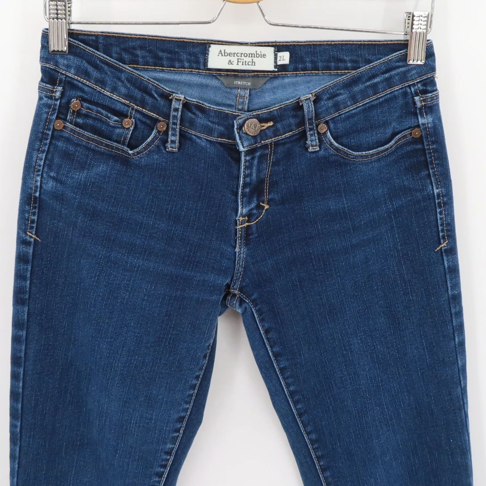 Abercrombie & Fitch Abercrombie & Fitch Jeans Women 2L 2 Long Erin Low Rise Blue Denim Cotton Blend 5-Pocket Straight Regular Size 2 Adult Womens Clothing Size 26" / US 2 / IT 38 - 2 Thumbnail